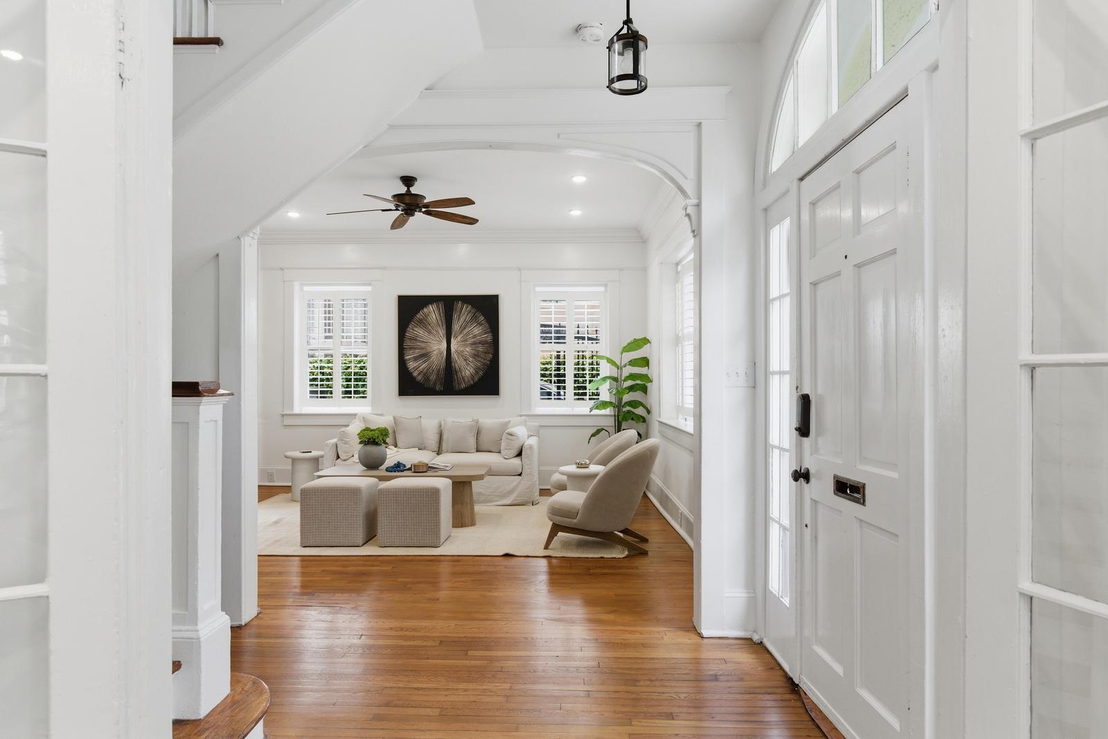 87 1/2 1/4 Warren Street