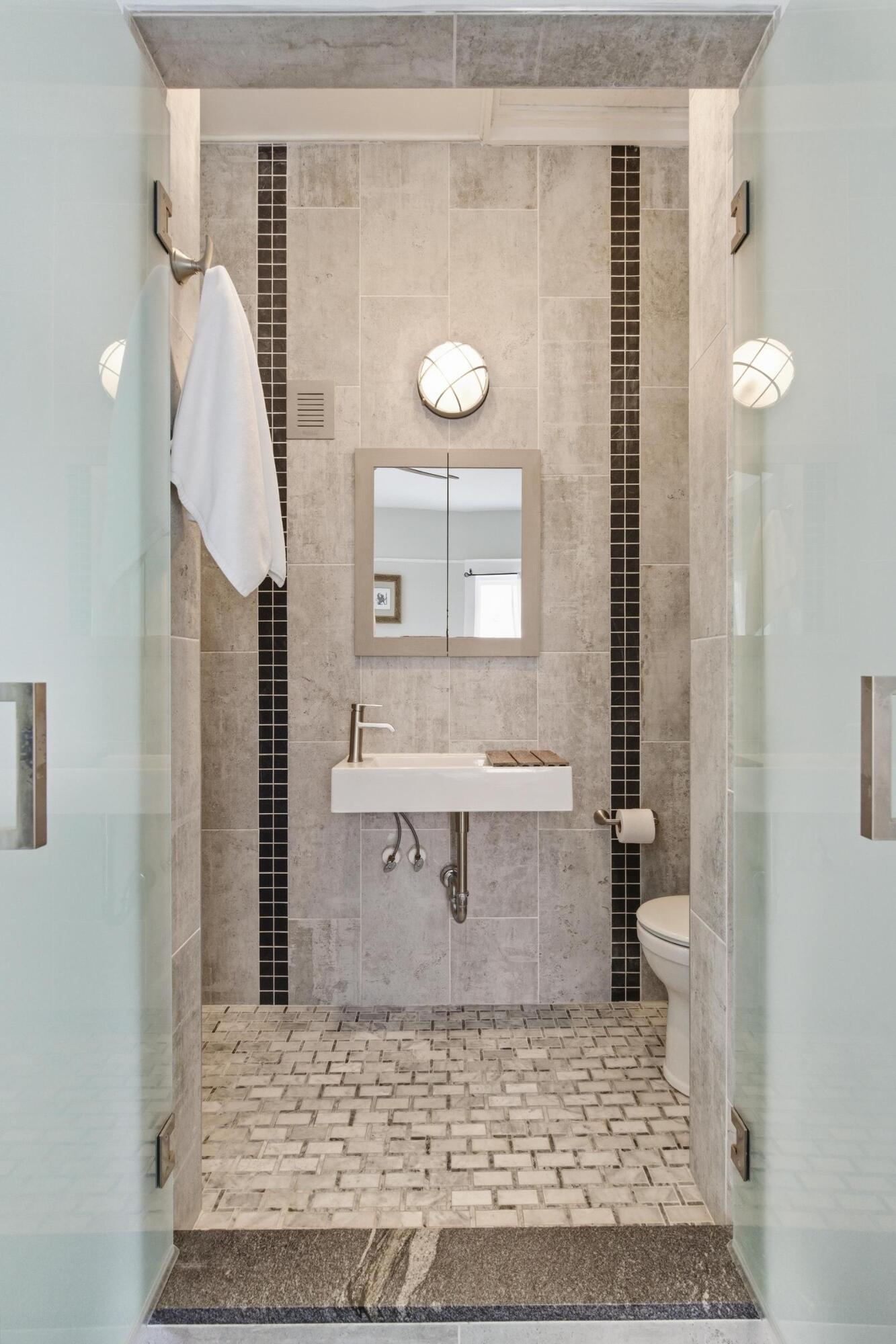 87 1/2 1/4 Warren Street