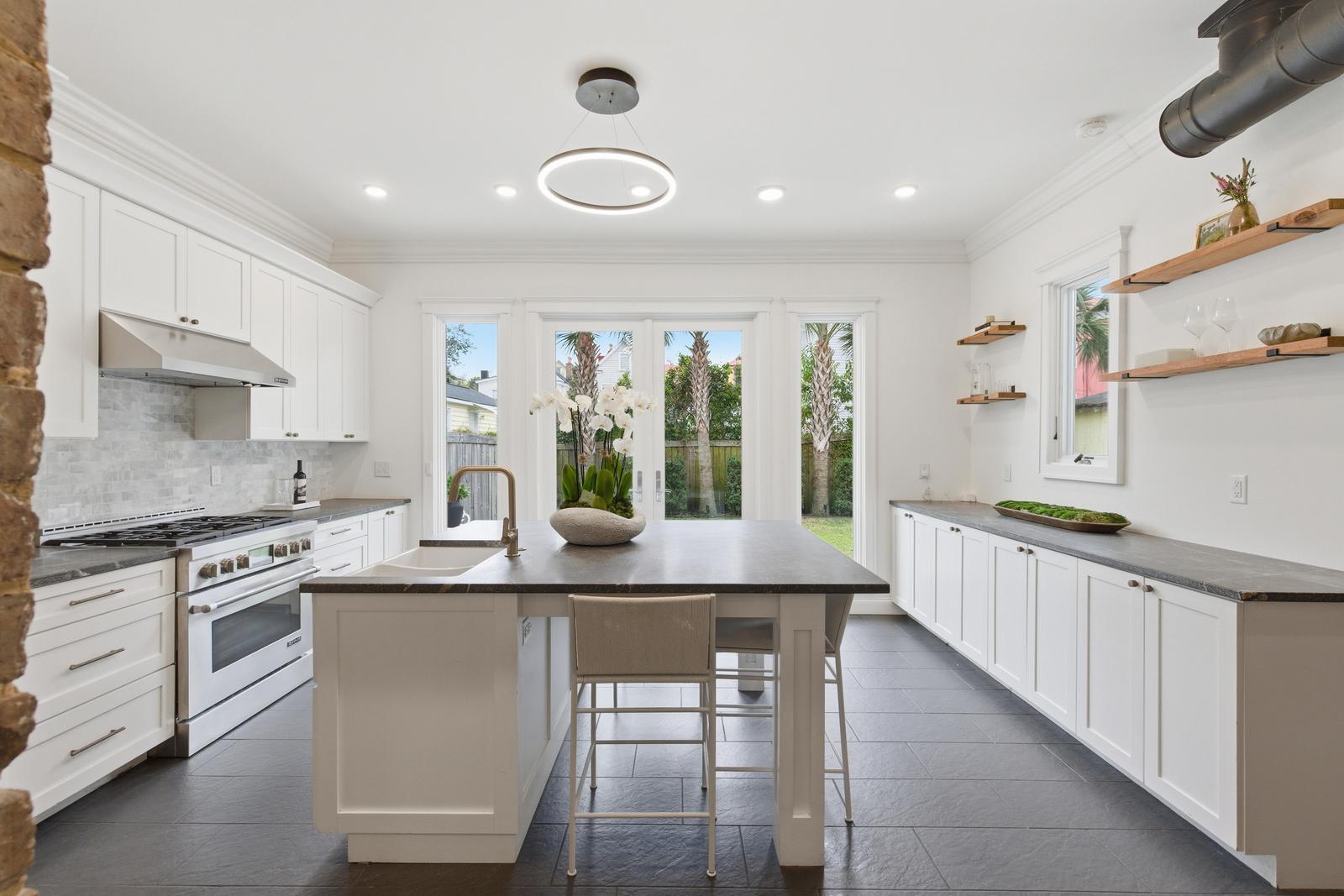 87 1/2 1/4 Warren Street