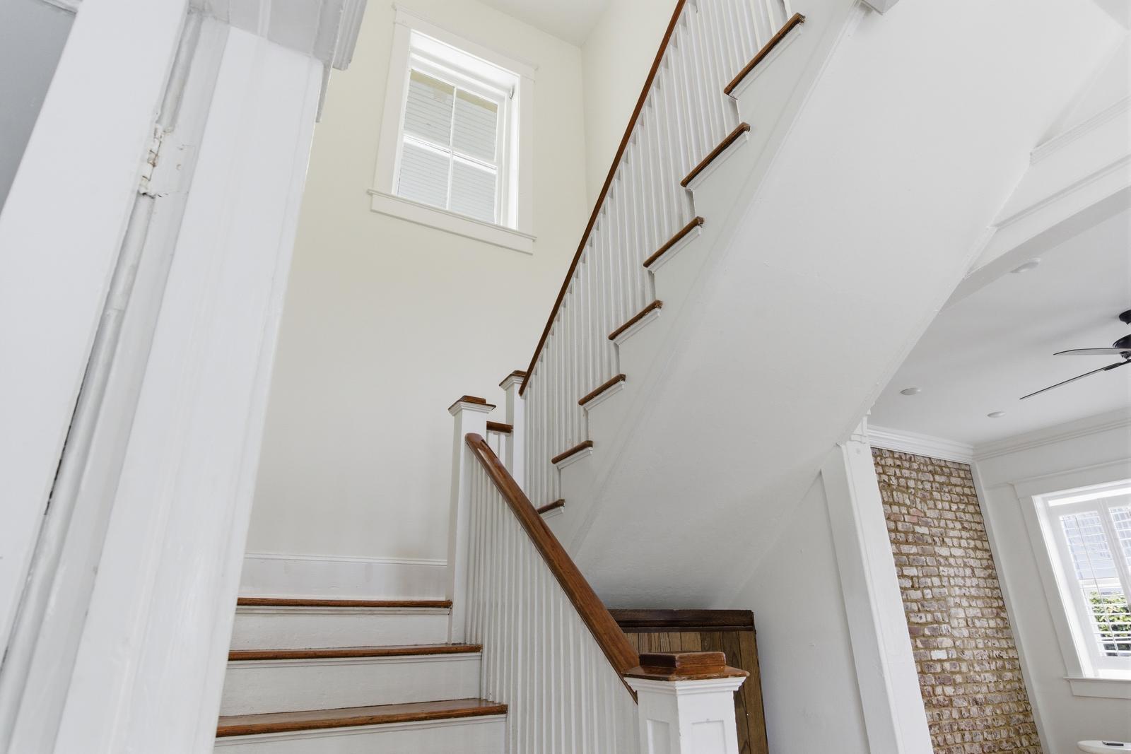 87 1/2 1/4 Warren Street