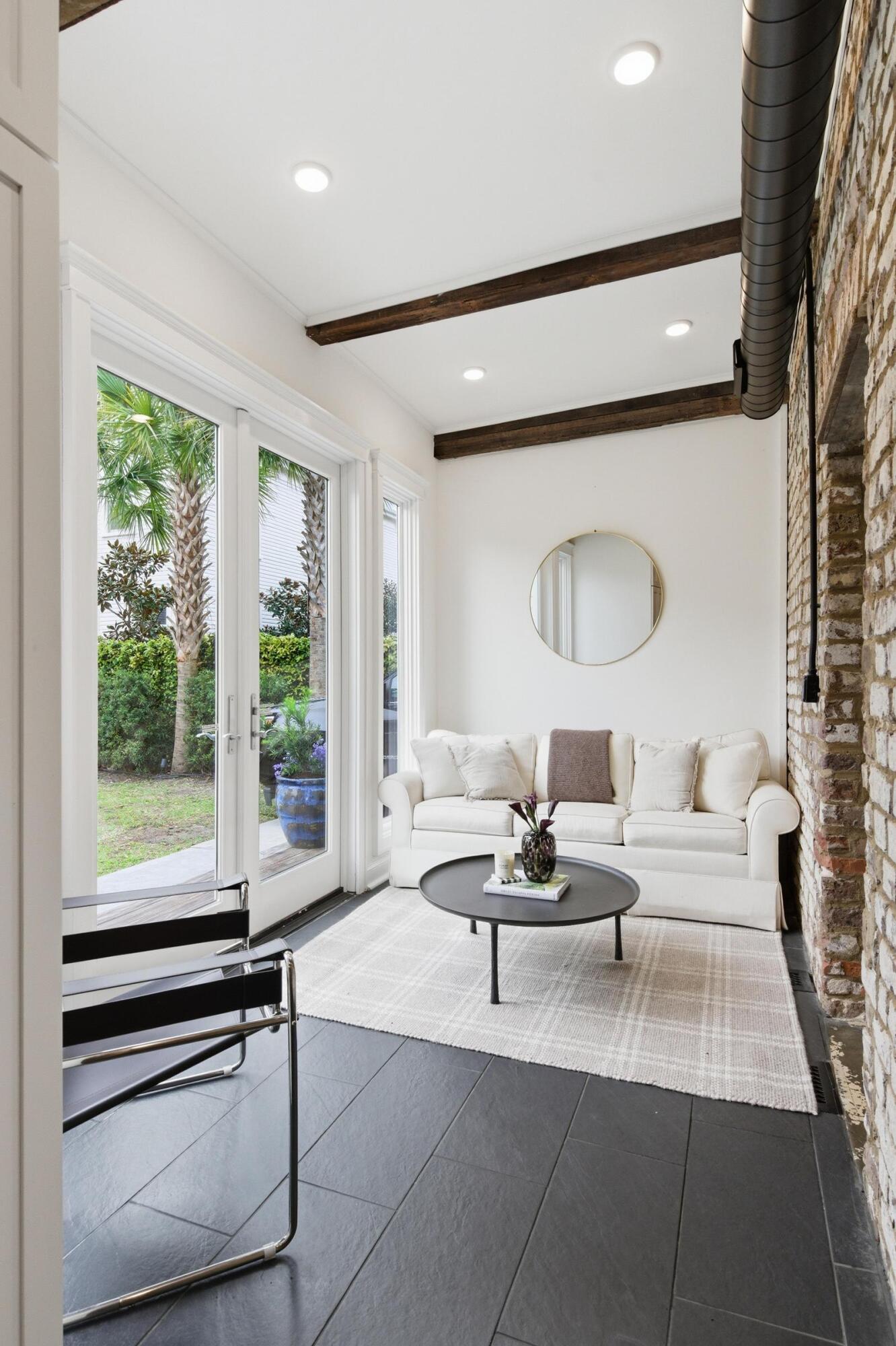 87 1/2 1/4 Warren Street