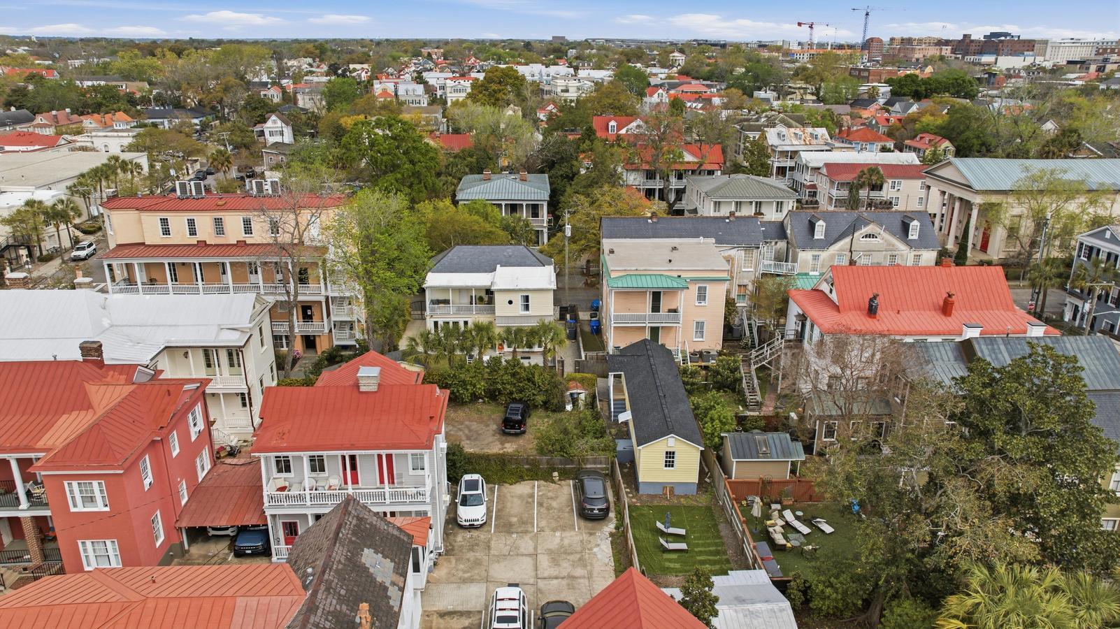 87 1/2 1/4 Warren Street