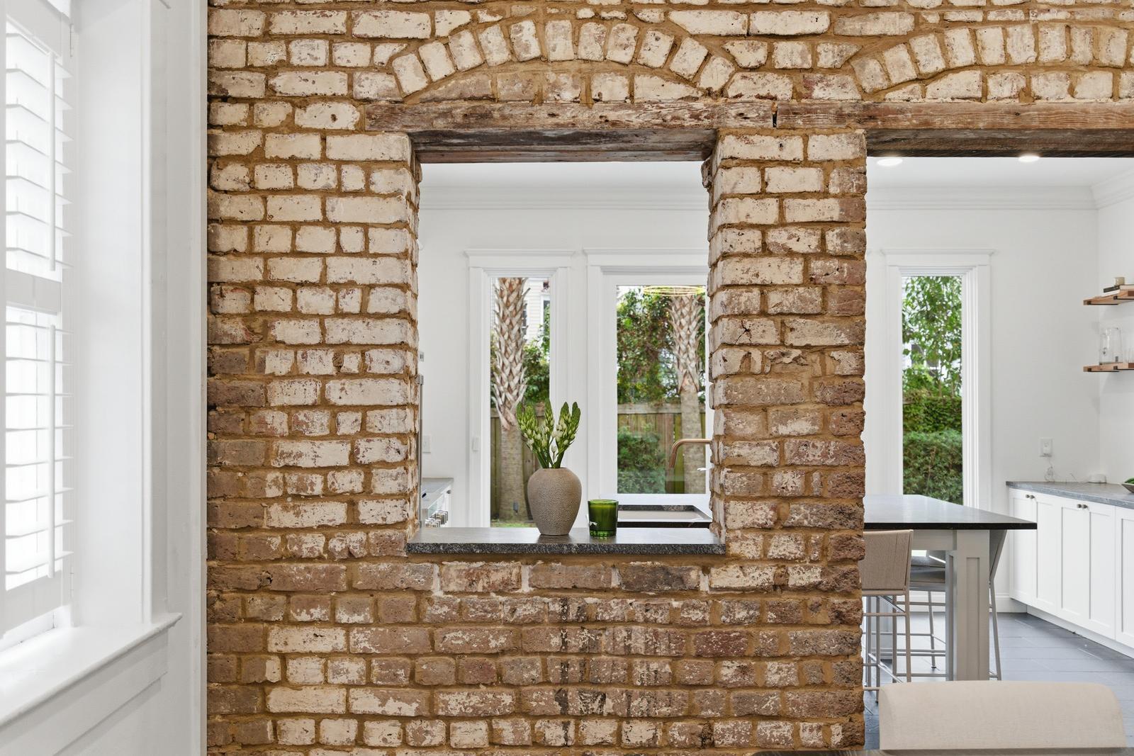 87 1/2 1/4 Warren Street