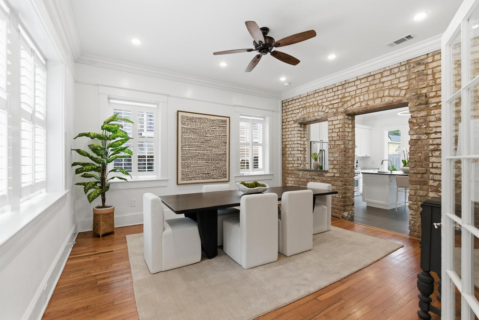 87 1/2 1/4 Warren Street