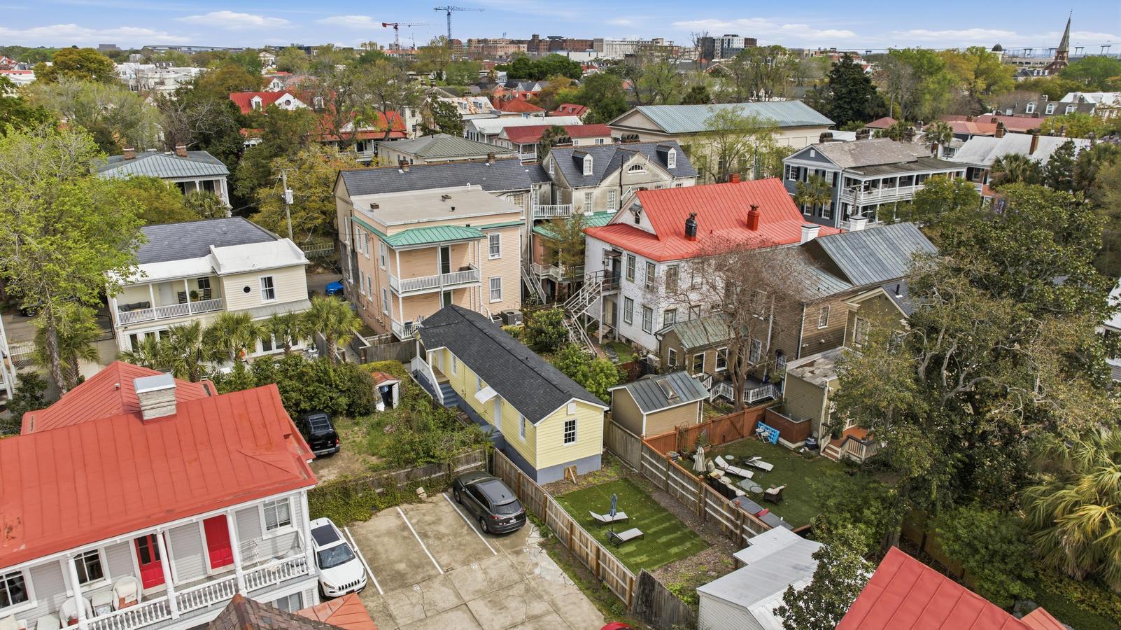 87 1/2 1/4 Warren Street