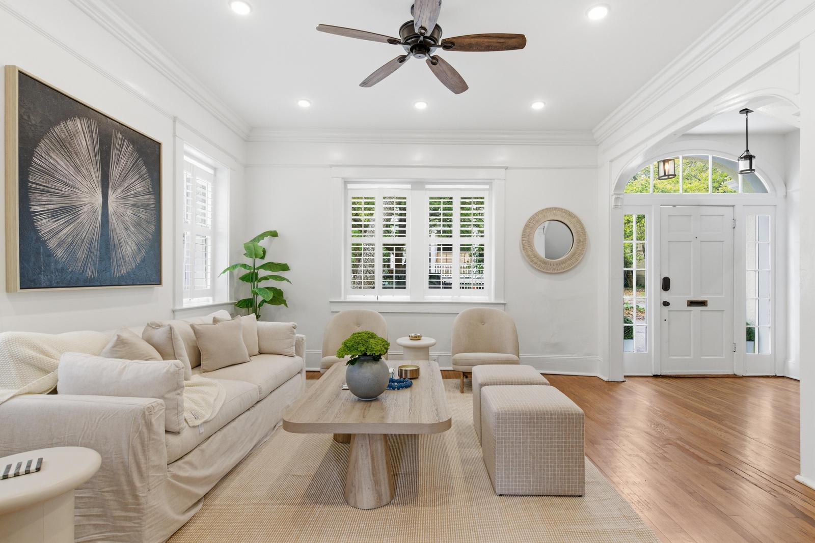 87 1/2 1/4 Warren Street