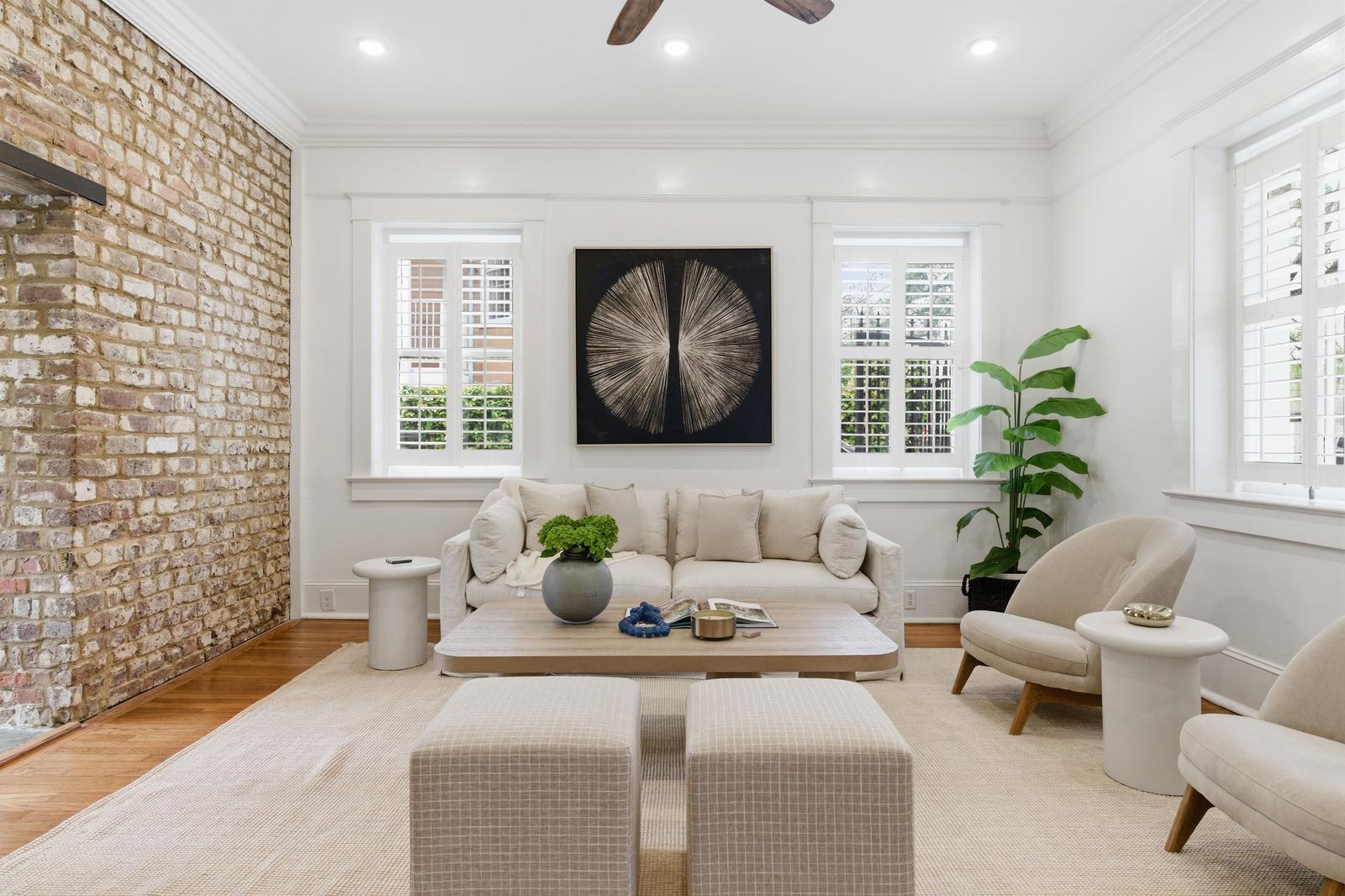 87 1/2 1/4 Warren Street