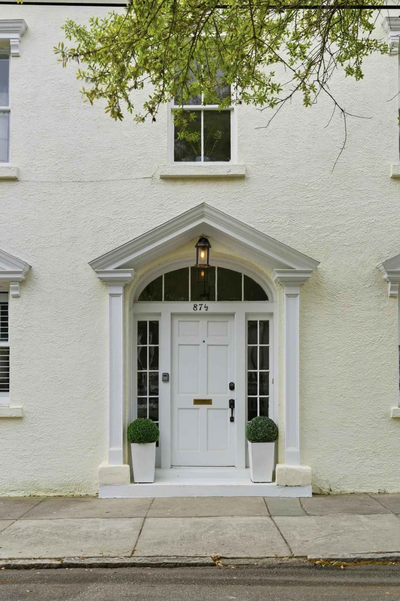 87 1/2 1/4 Warren Street