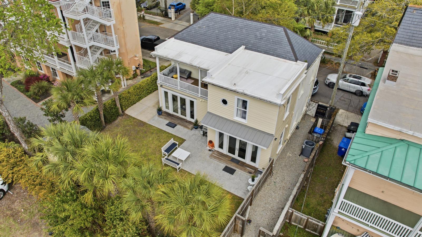 87 1/2 1/4 Warren Street