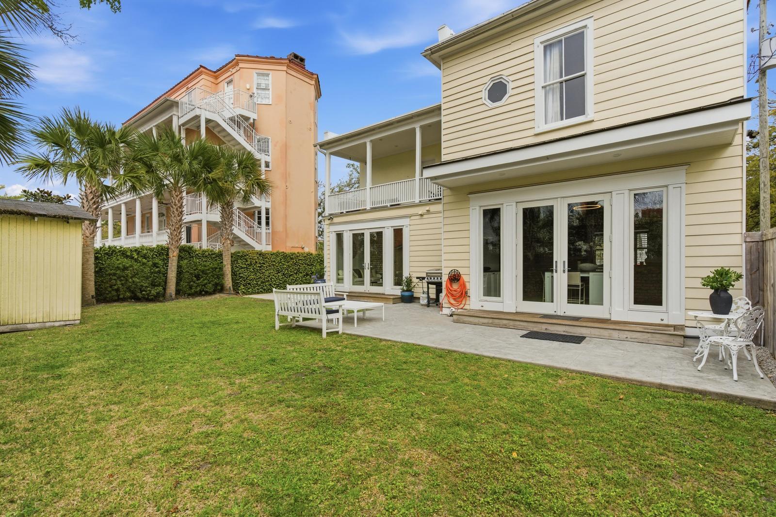 87 1/2 1/4 Warren Street