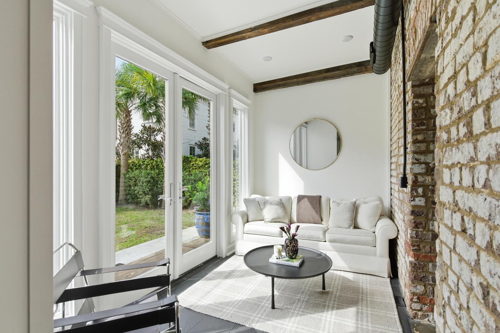 87 1/2 1/4 Warren Street