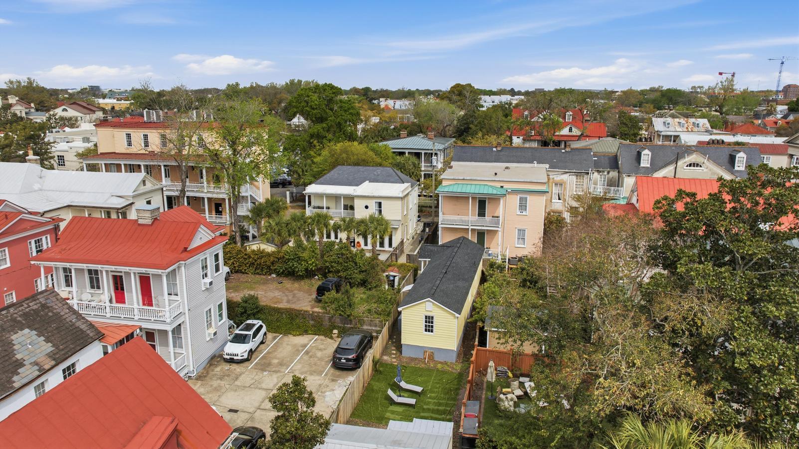 87 1/2 1/4 Warren Street