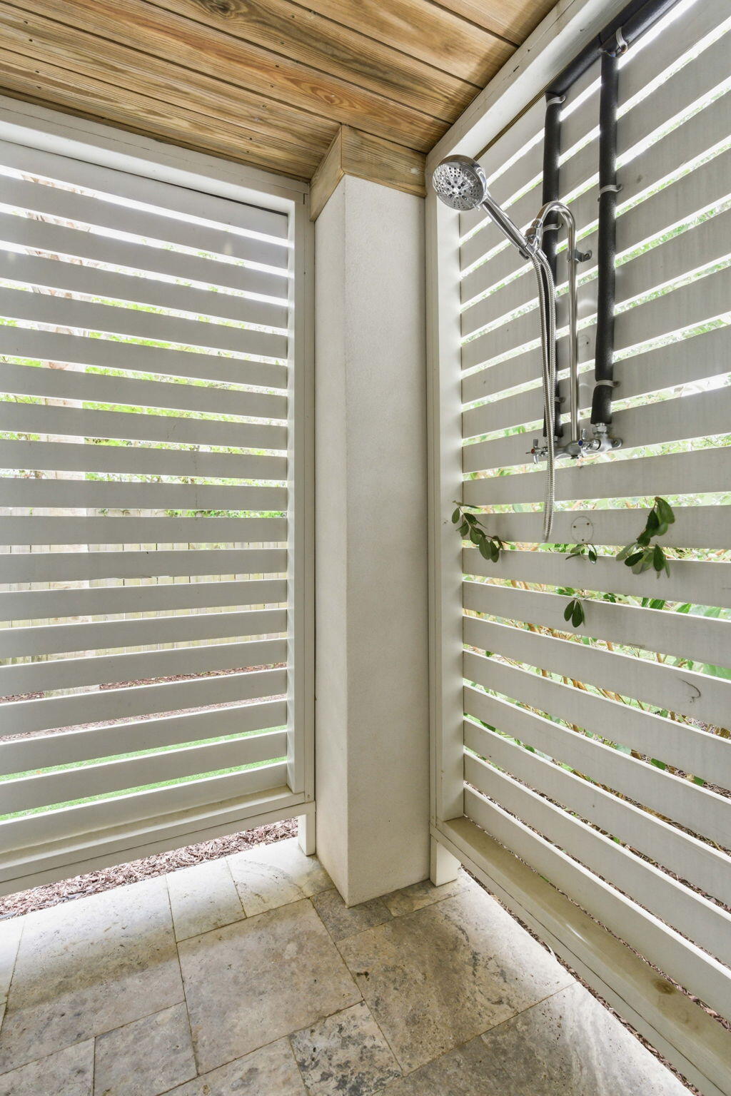 517 Carolina Boulevard