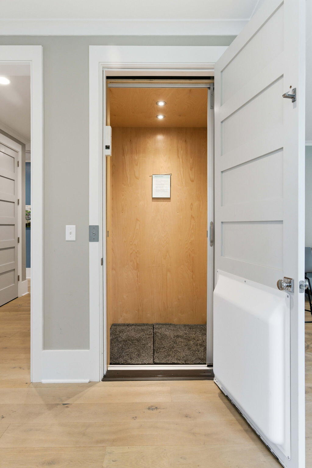 517 Carolina Boulevard