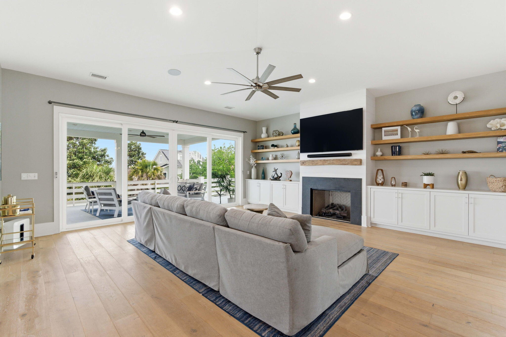 517 Carolina Boulevard