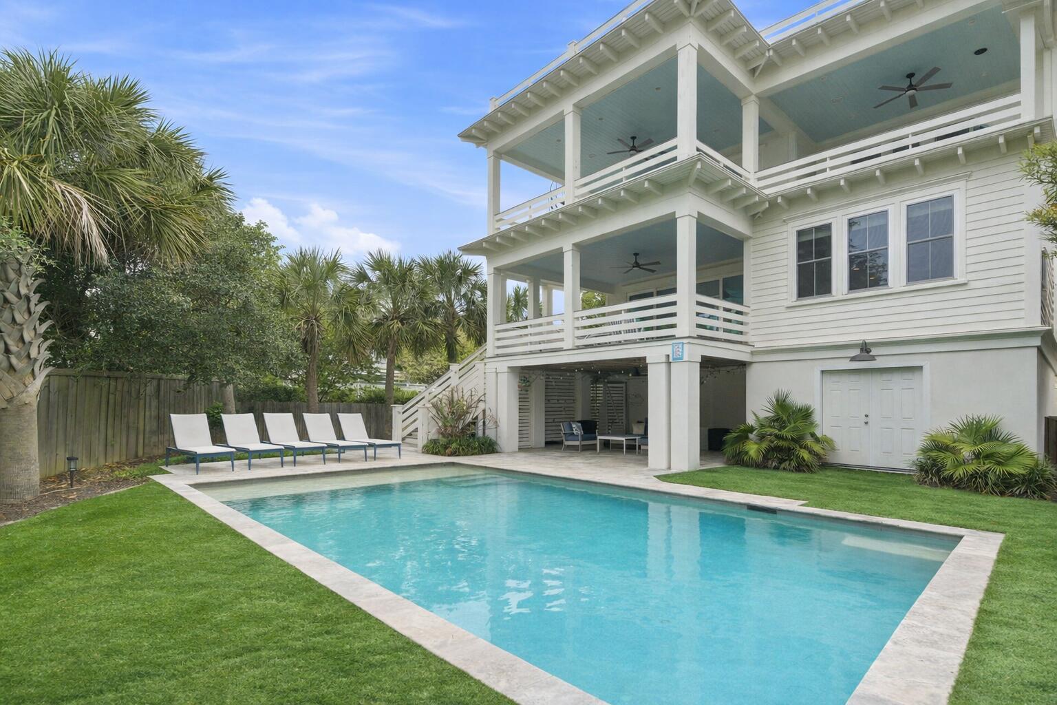 517 Carolina Boulevard