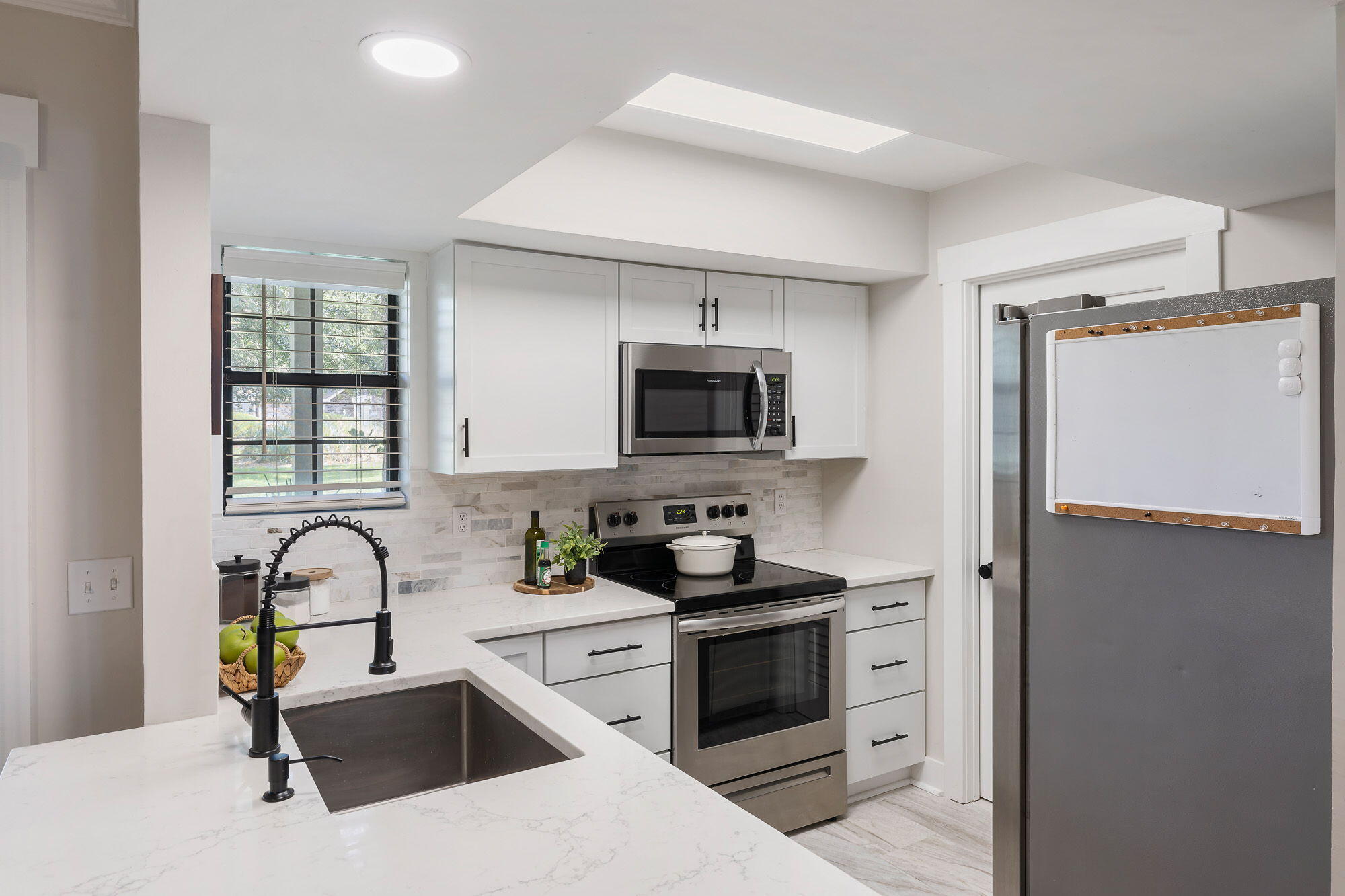 1851 Montclair Drive # B Unit: 1851-B