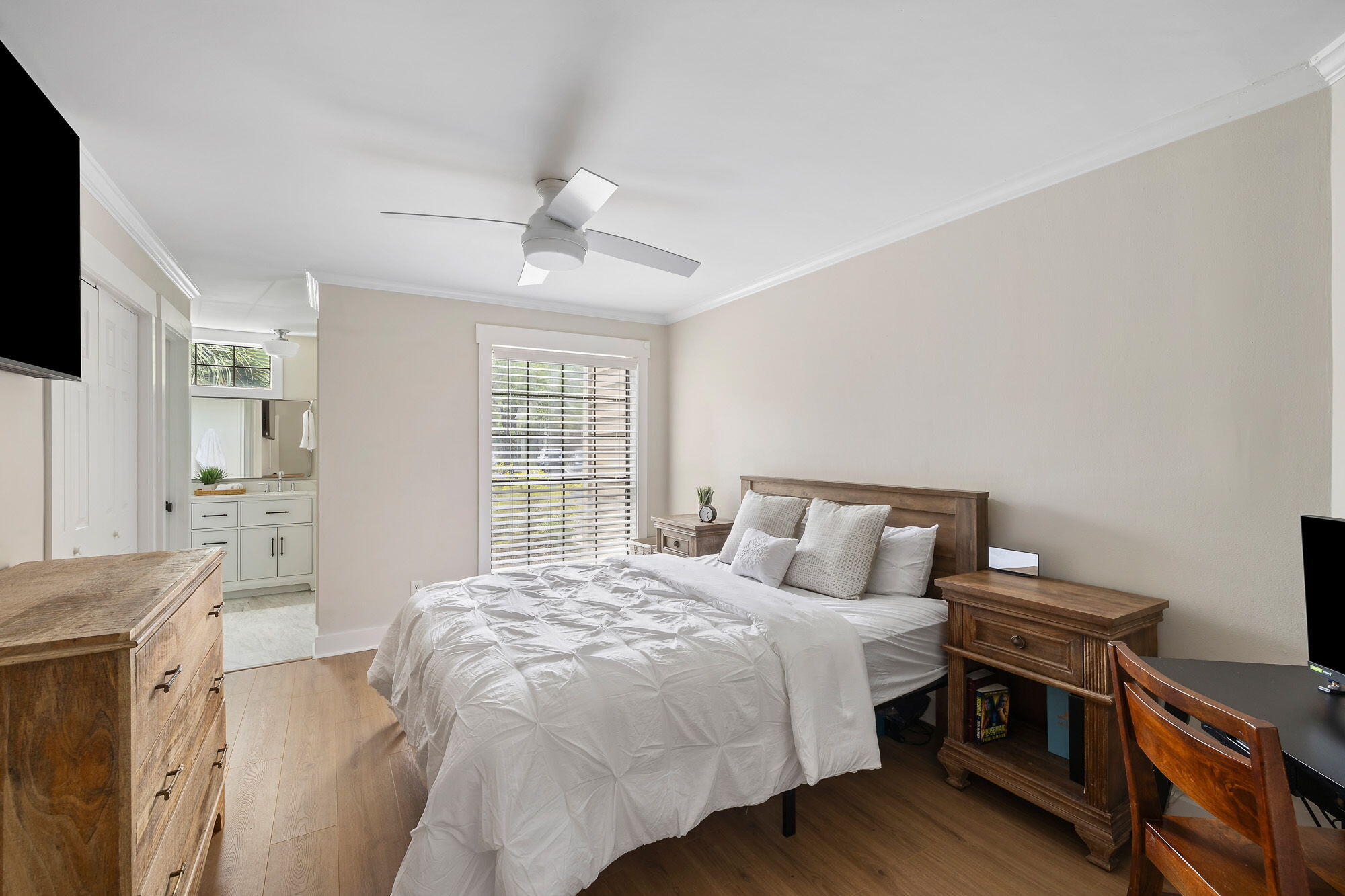 1851 Montclair Drive # B Unit: 1851-B