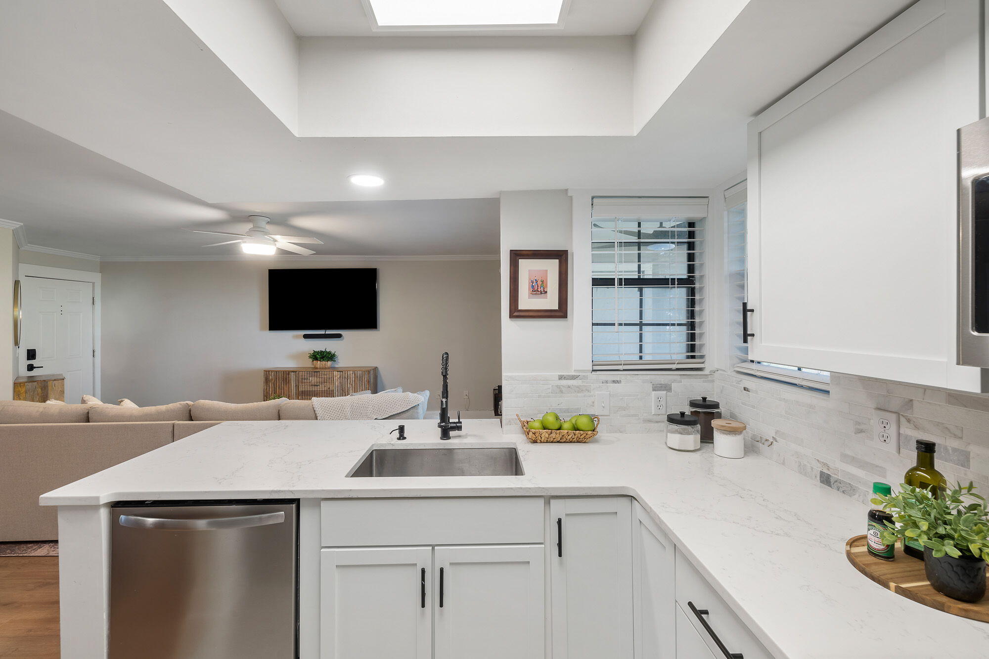 1851 Montclair Drive # B Unit: 1851-B