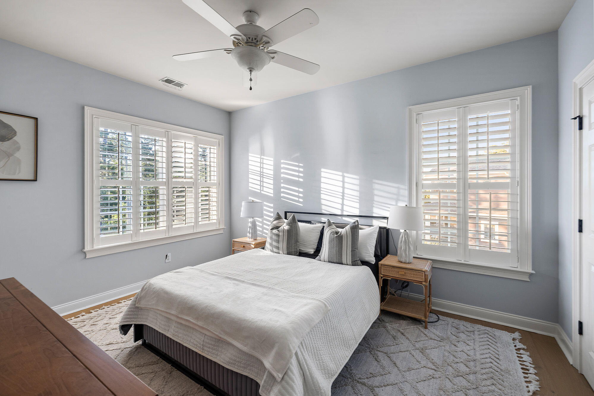 4882 Sound View Drive