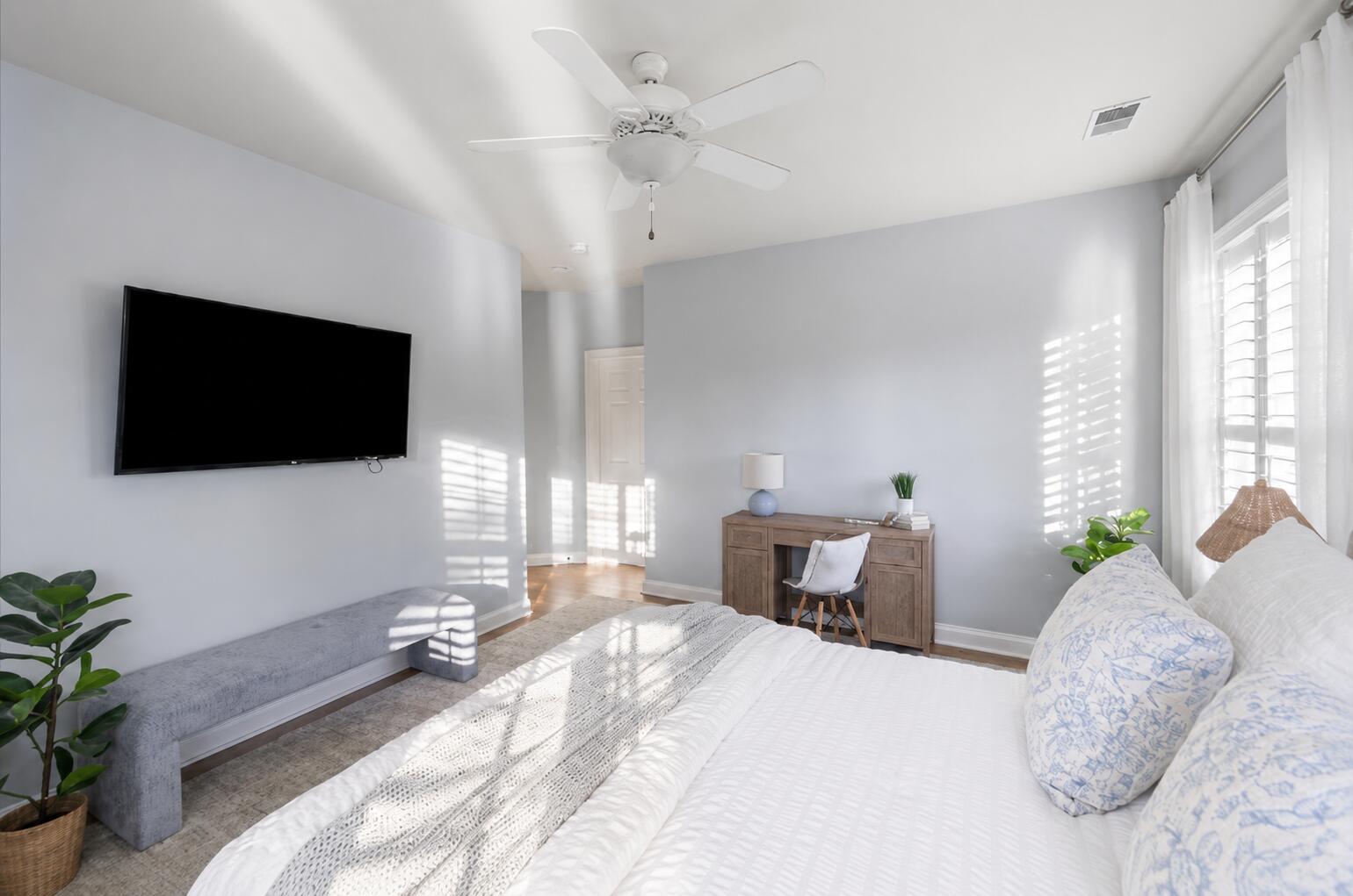 4882 Sound View Drive