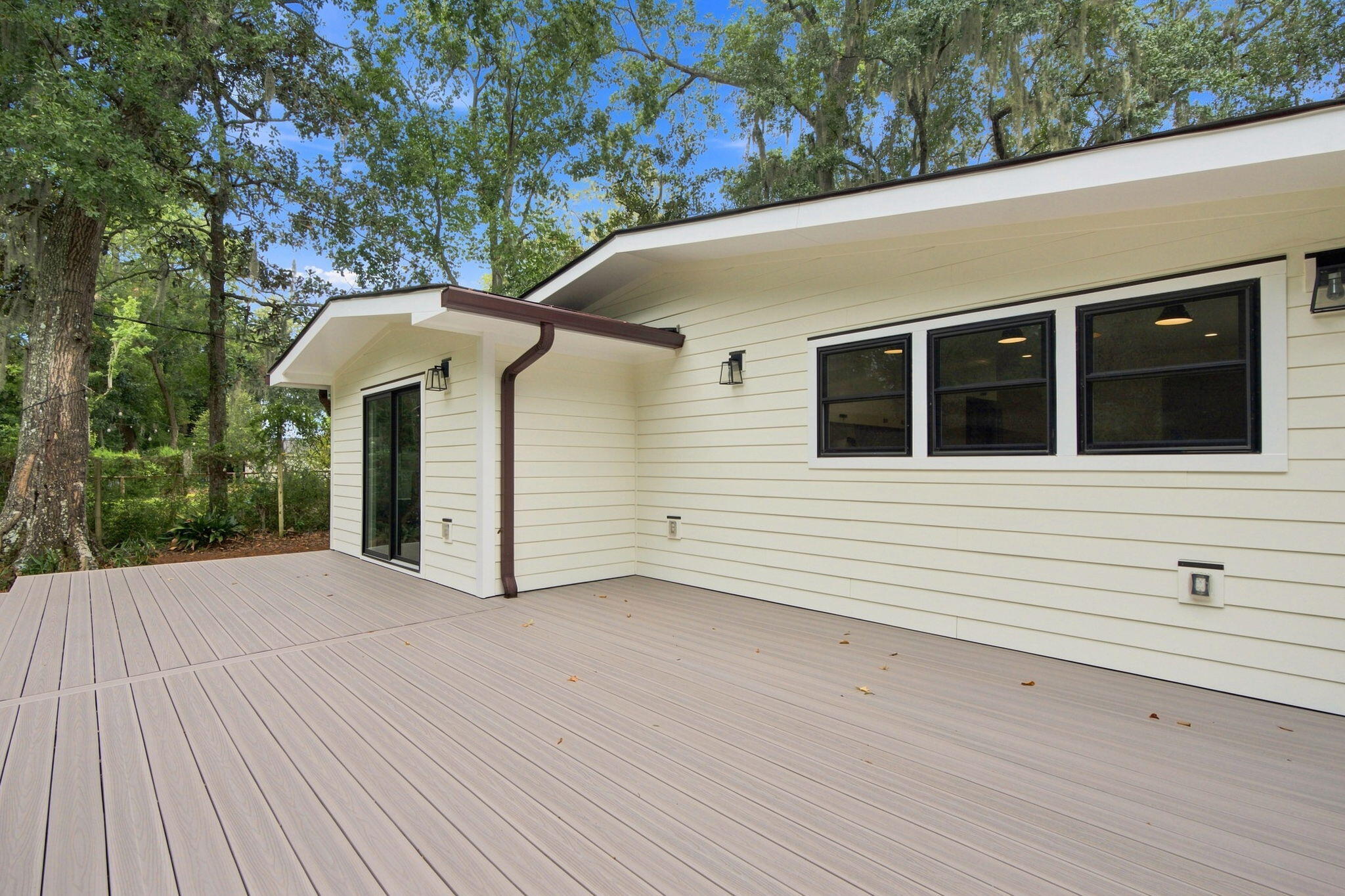 630 W Oak Forest Drive