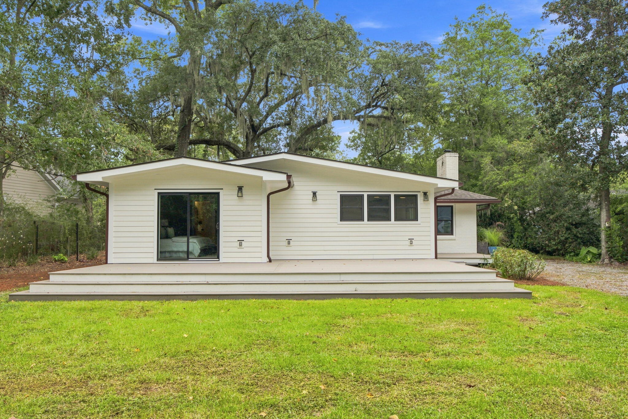 630 W Oak Forest Drive
