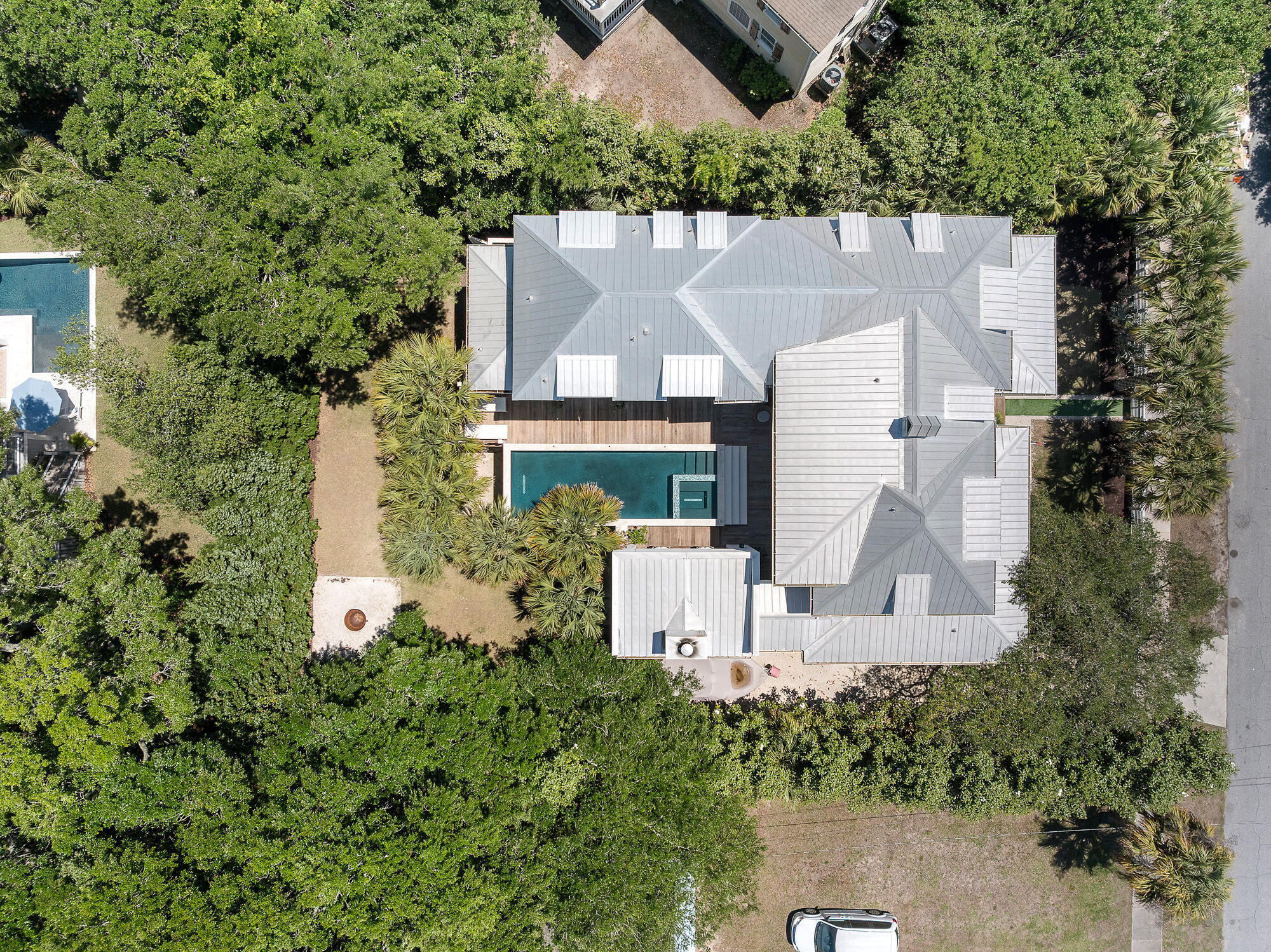 1616 Poe Avenue