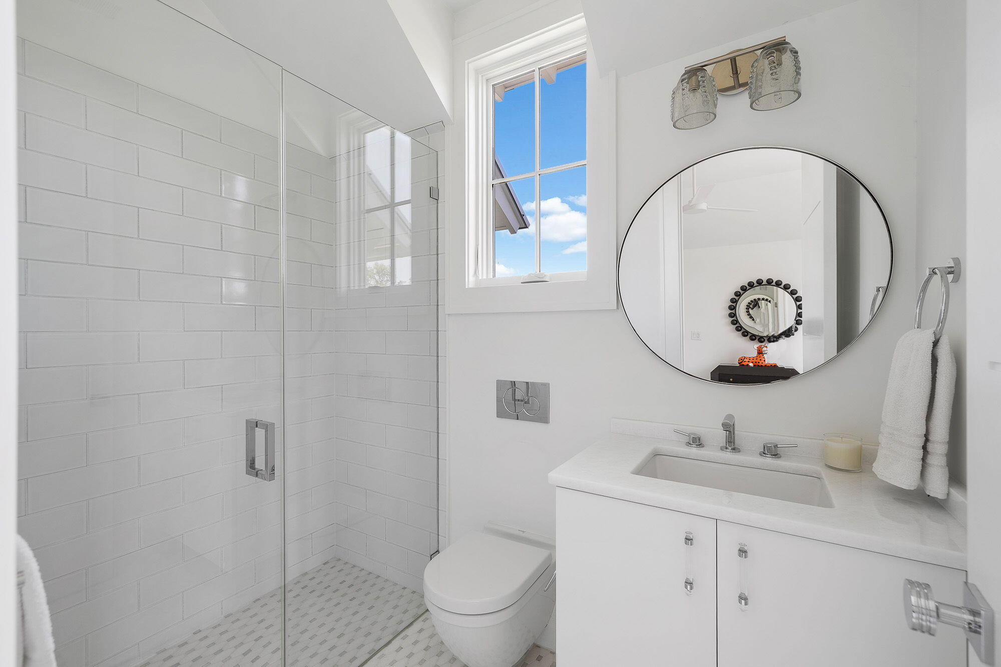1616 Poe Avenue
