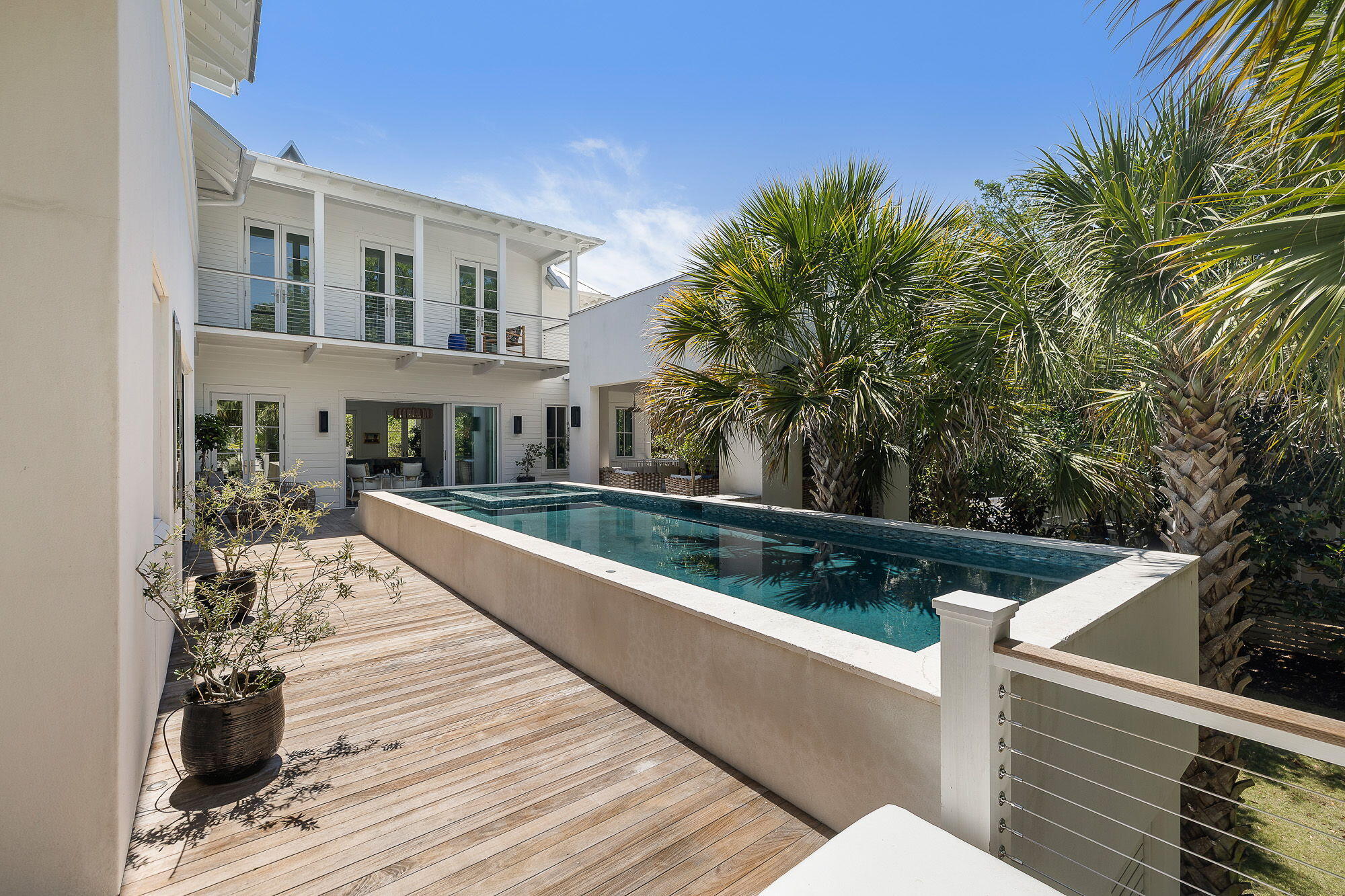 1616 Poe Avenue