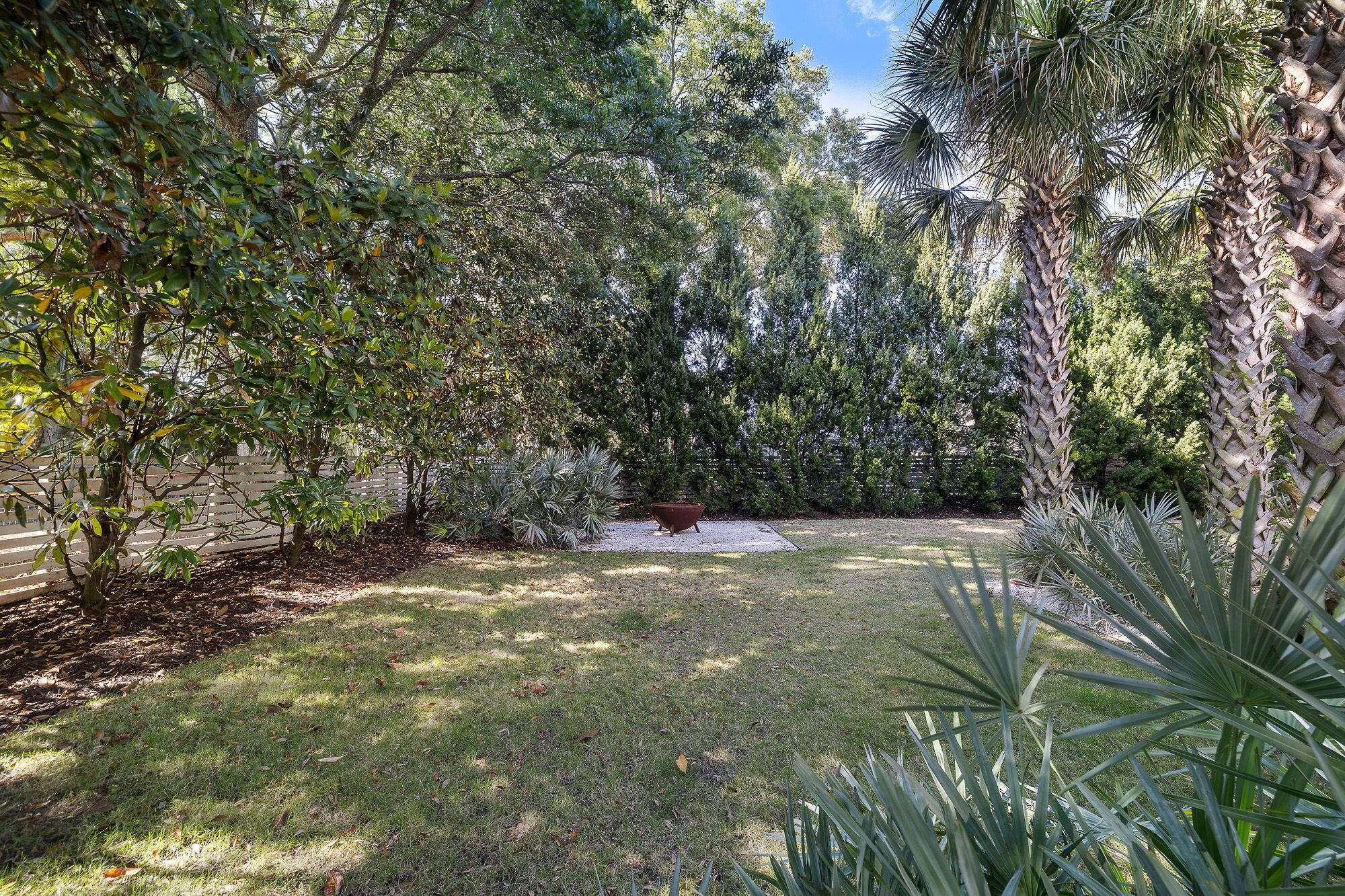 1616 Poe Avenue