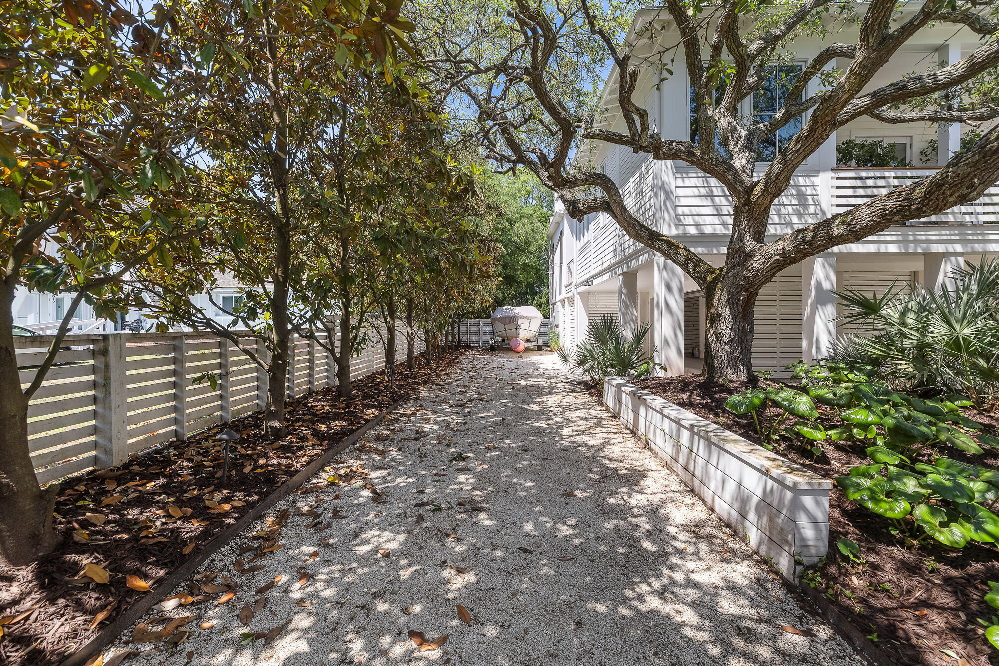 1616 Poe Avenue