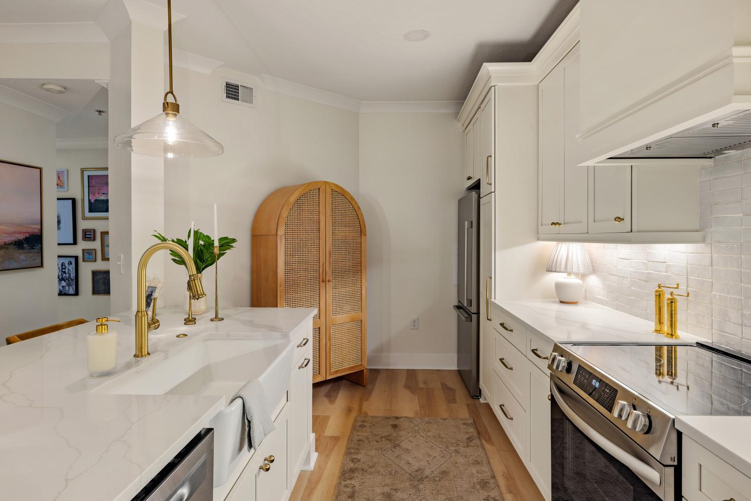 1300 Park W Boulevard # 304