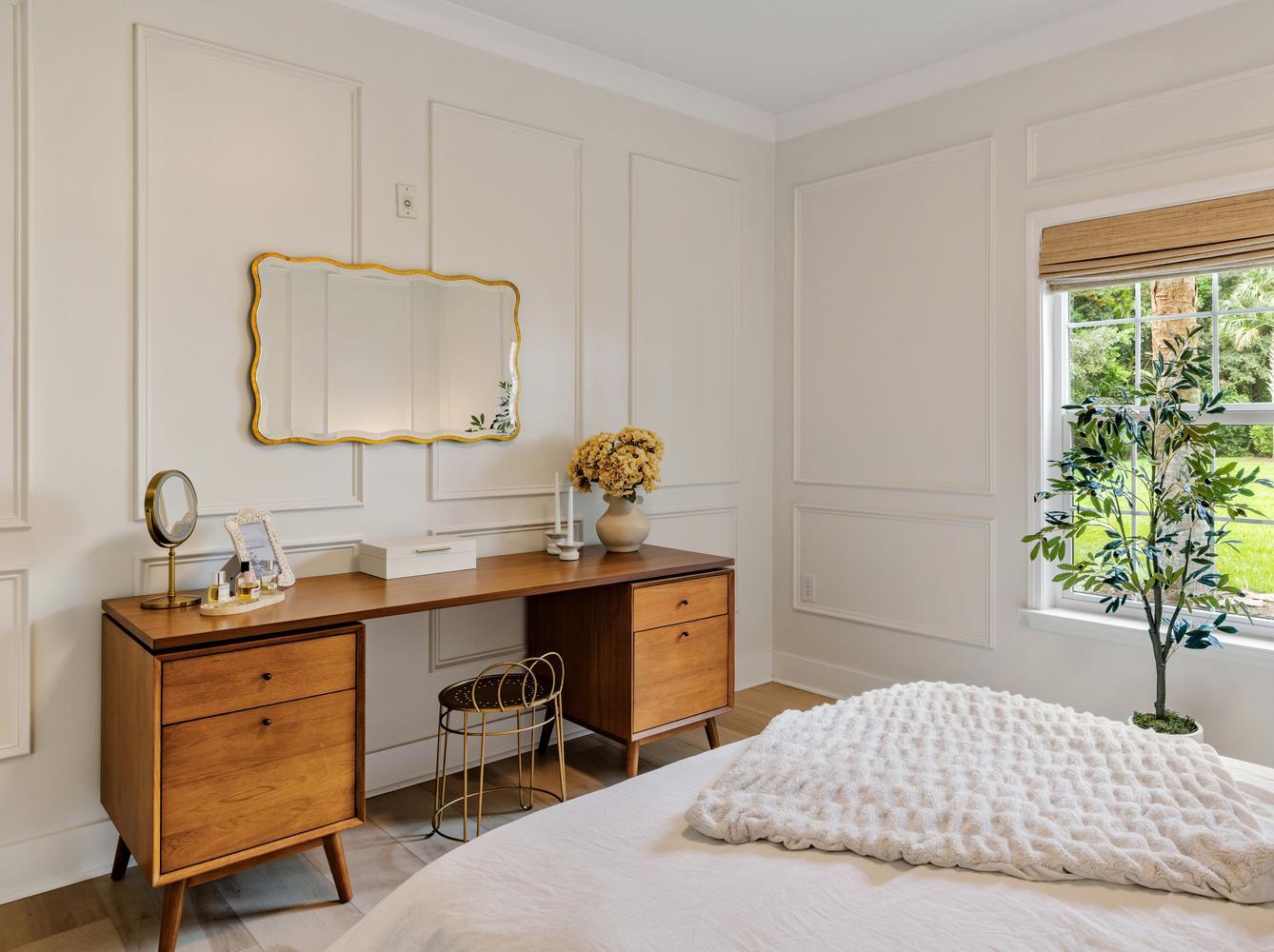 1300 Park W Boulevard # 304