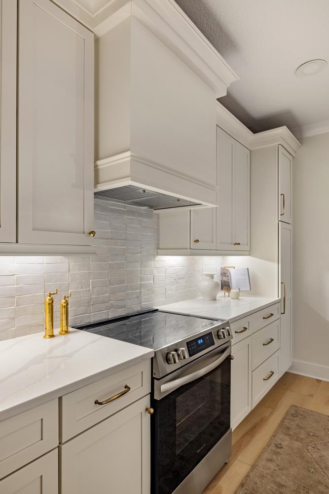 1300 Park W Boulevard # 304