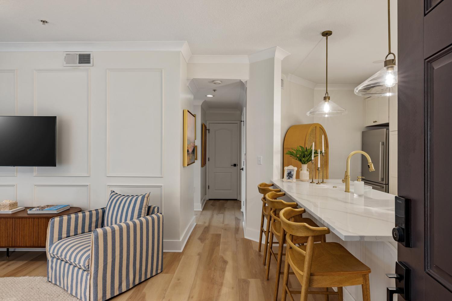 1300 Park W Boulevard # 304