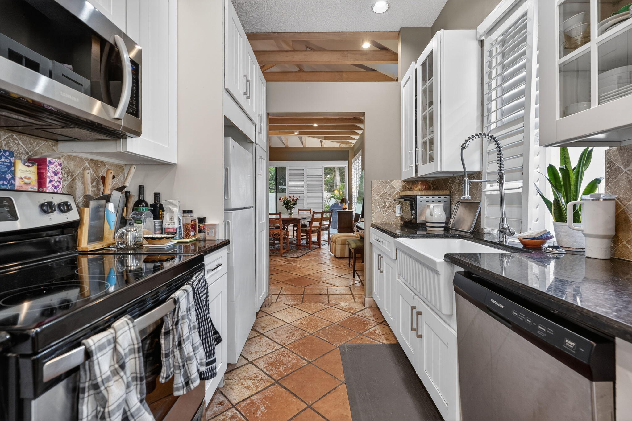 217 E Tall Oaks Circle