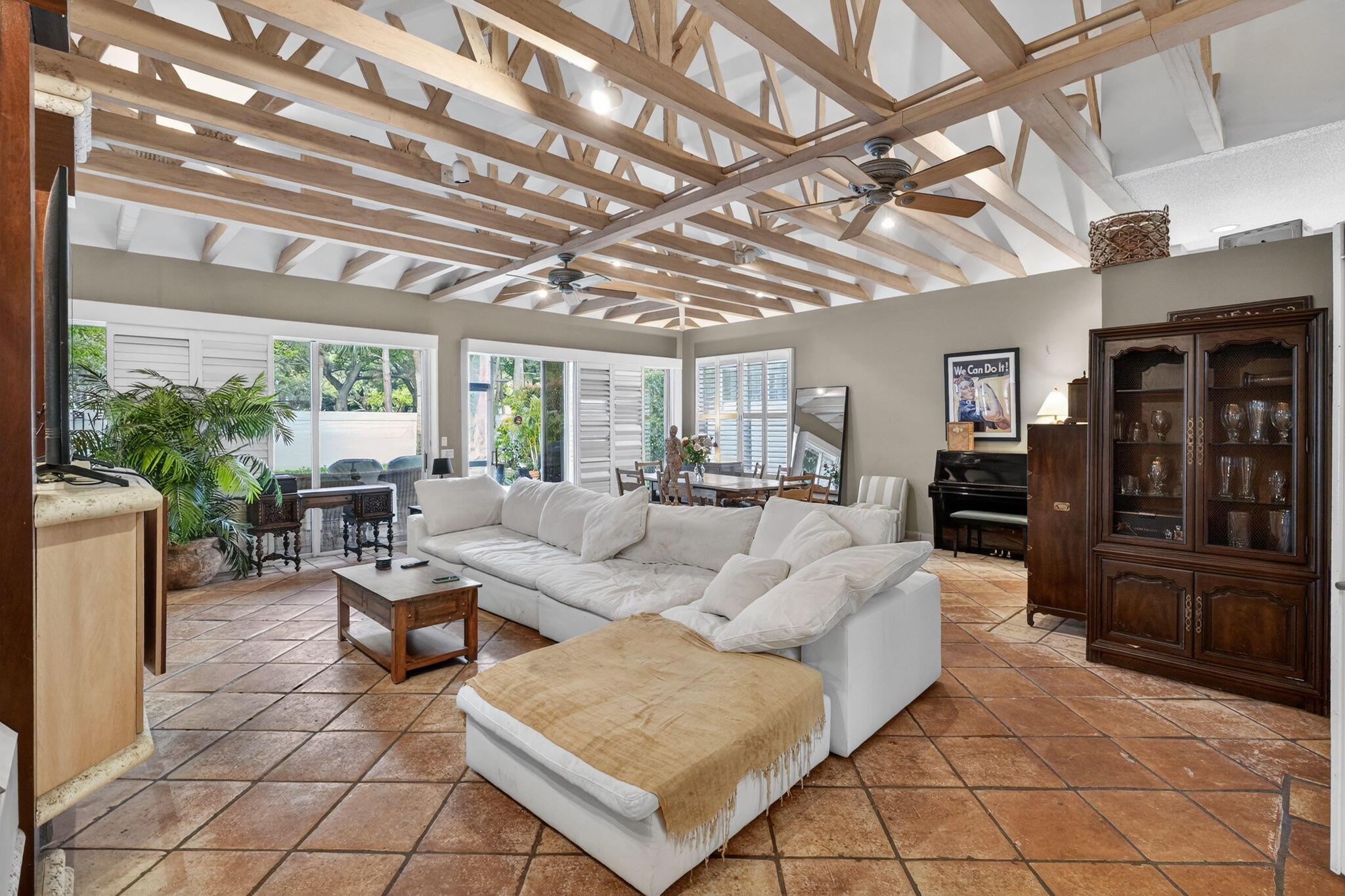 217 E Tall Oaks Circle