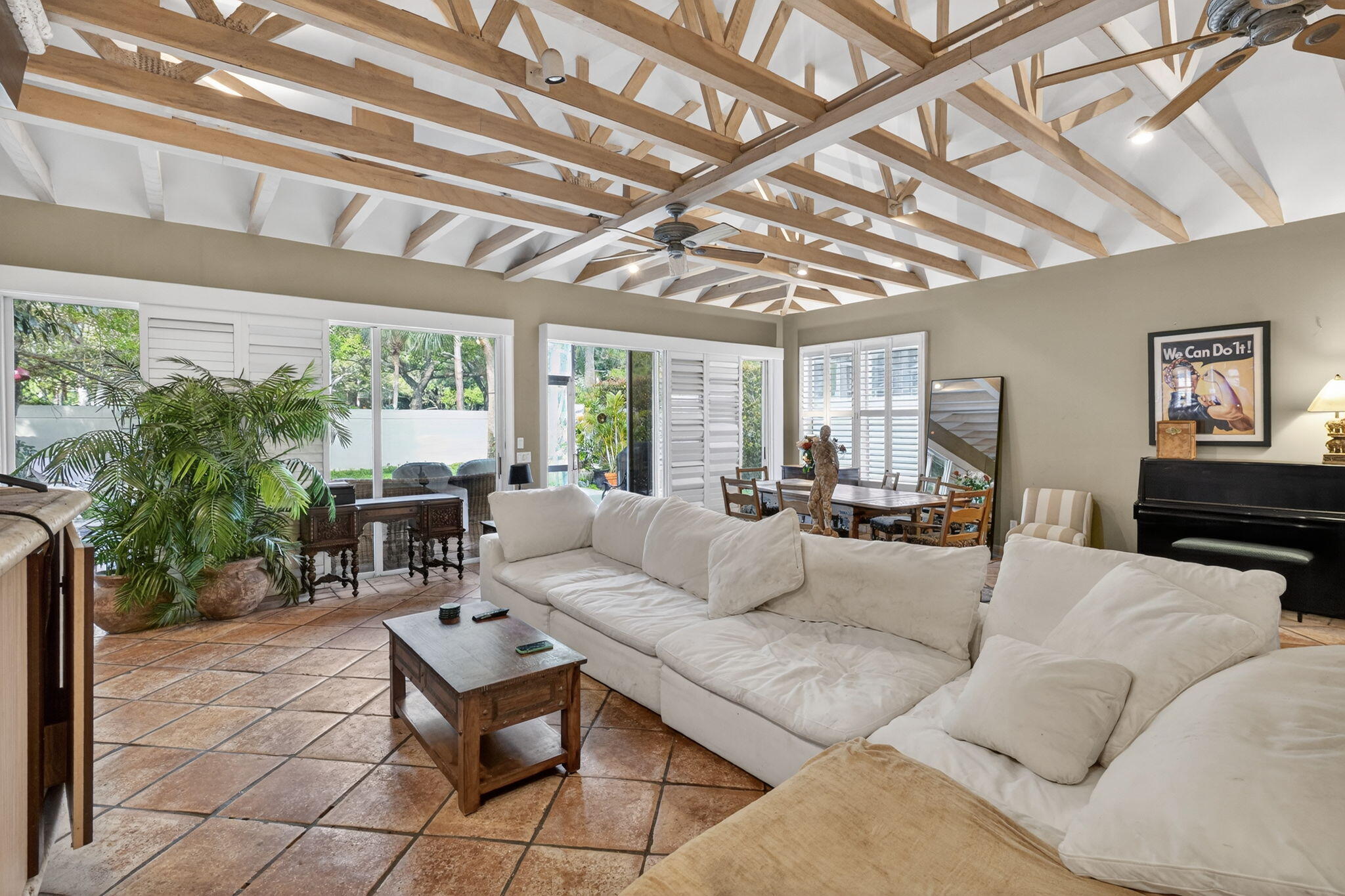 217 E Tall Oaks Circle