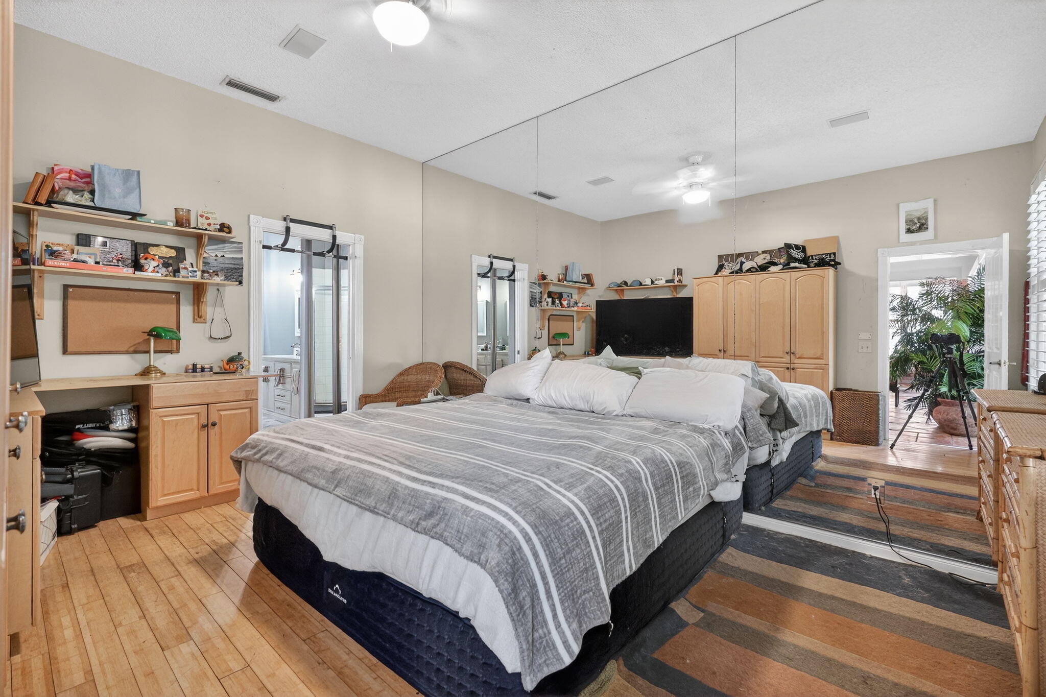 217 E Tall Oaks Circle