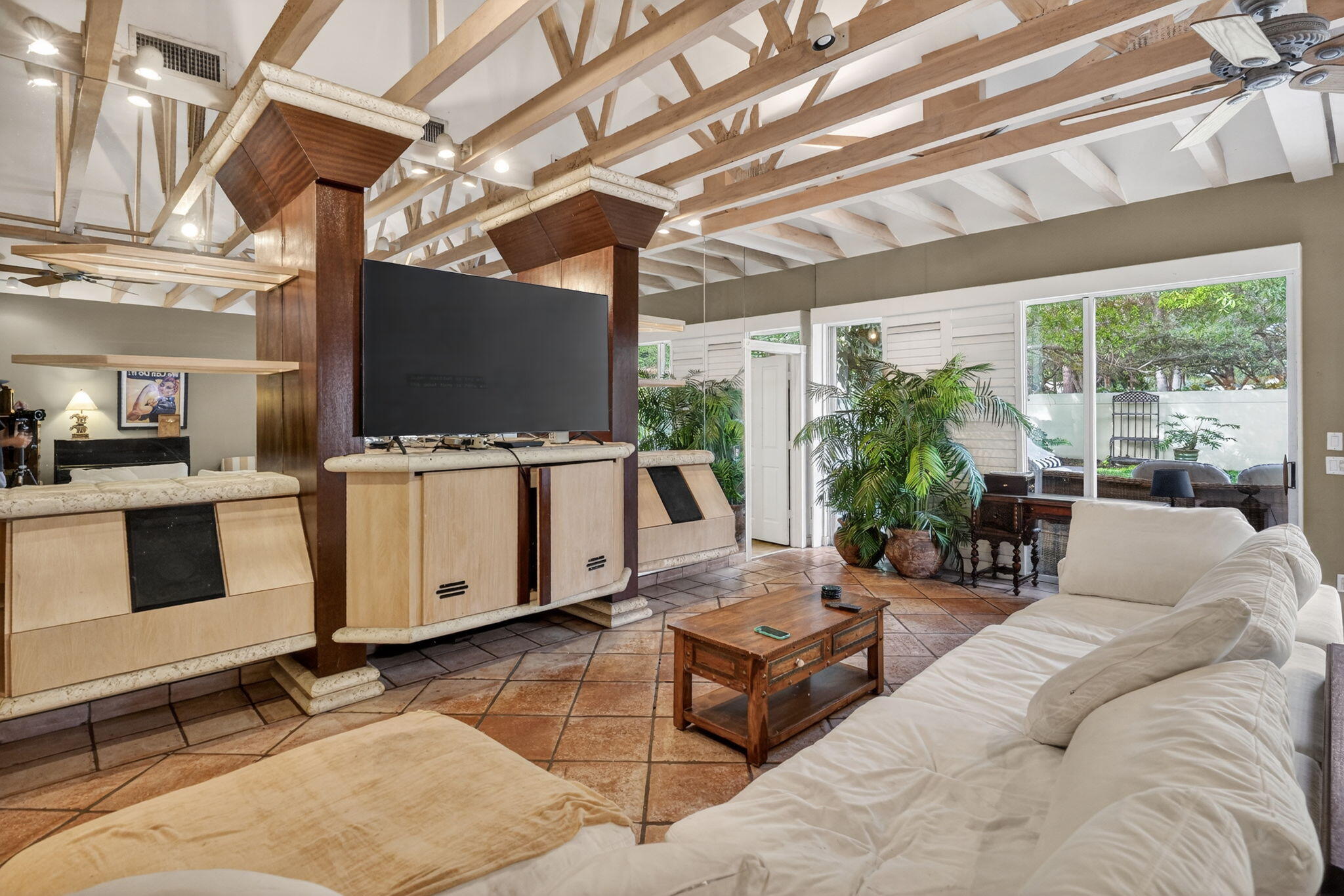 217 E Tall Oaks Circle