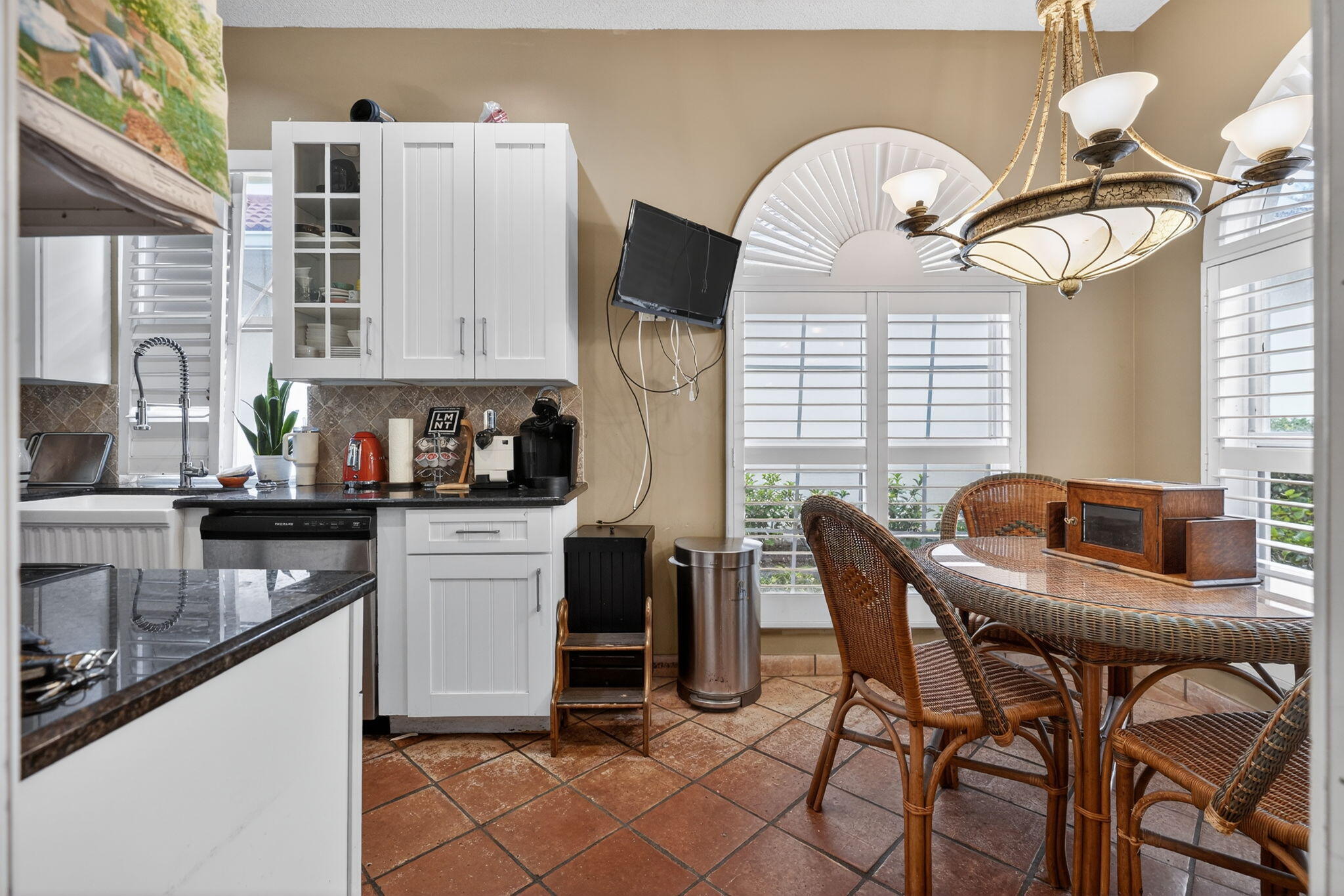 217 E Tall Oaks Circle