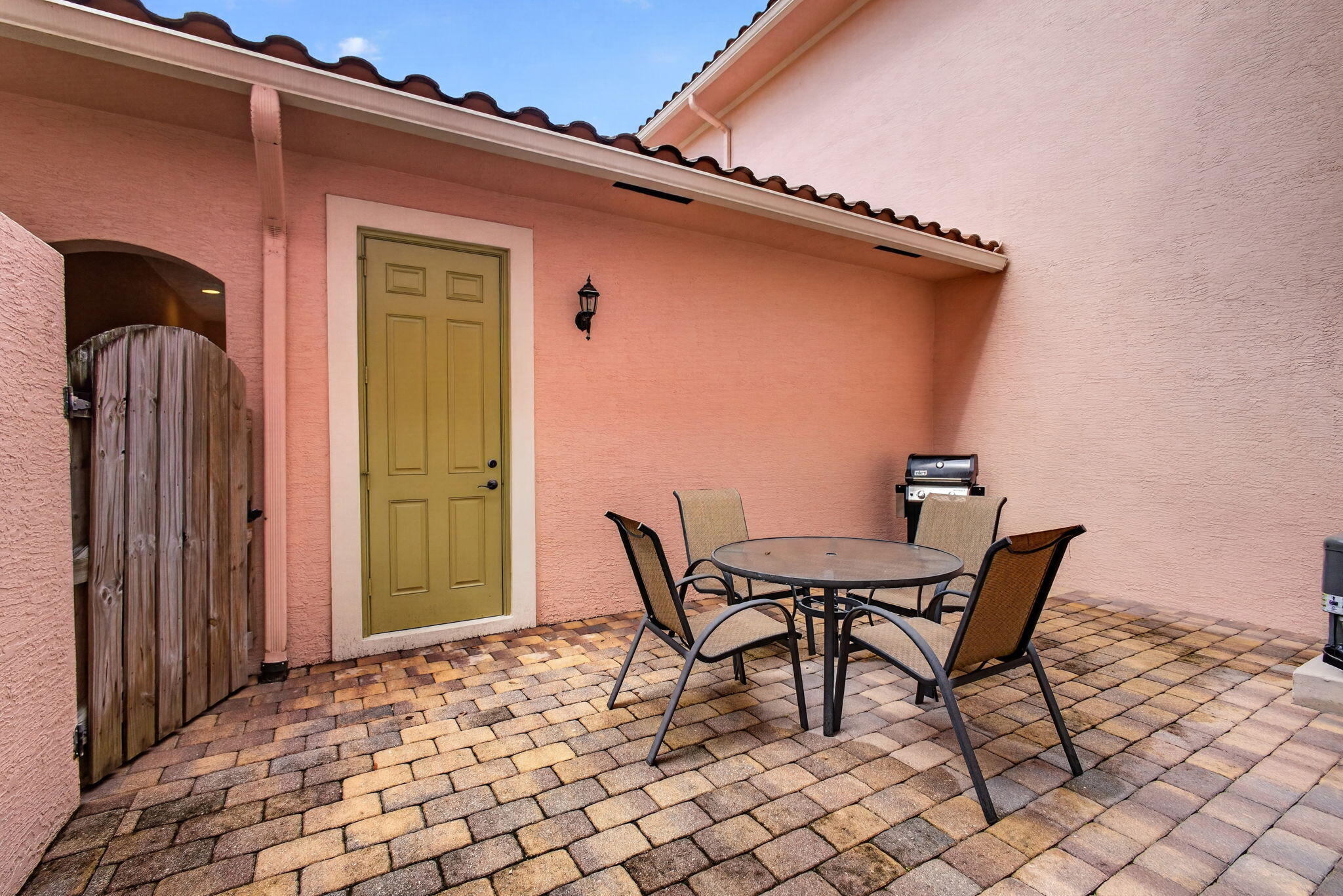 599 Dakota Drive