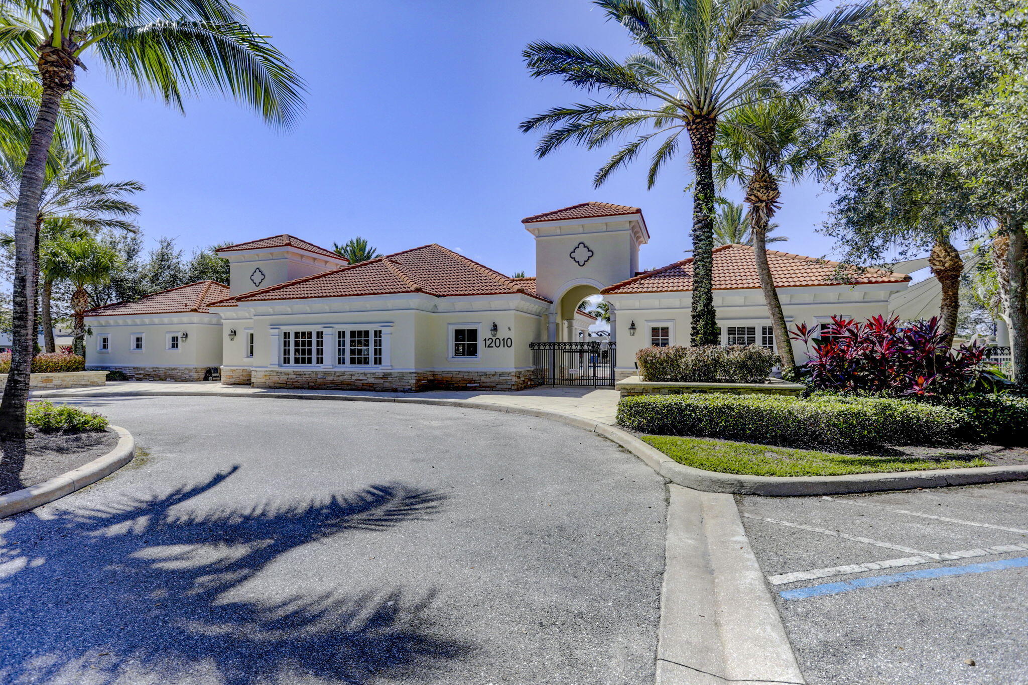 12491 AVILES Circle
