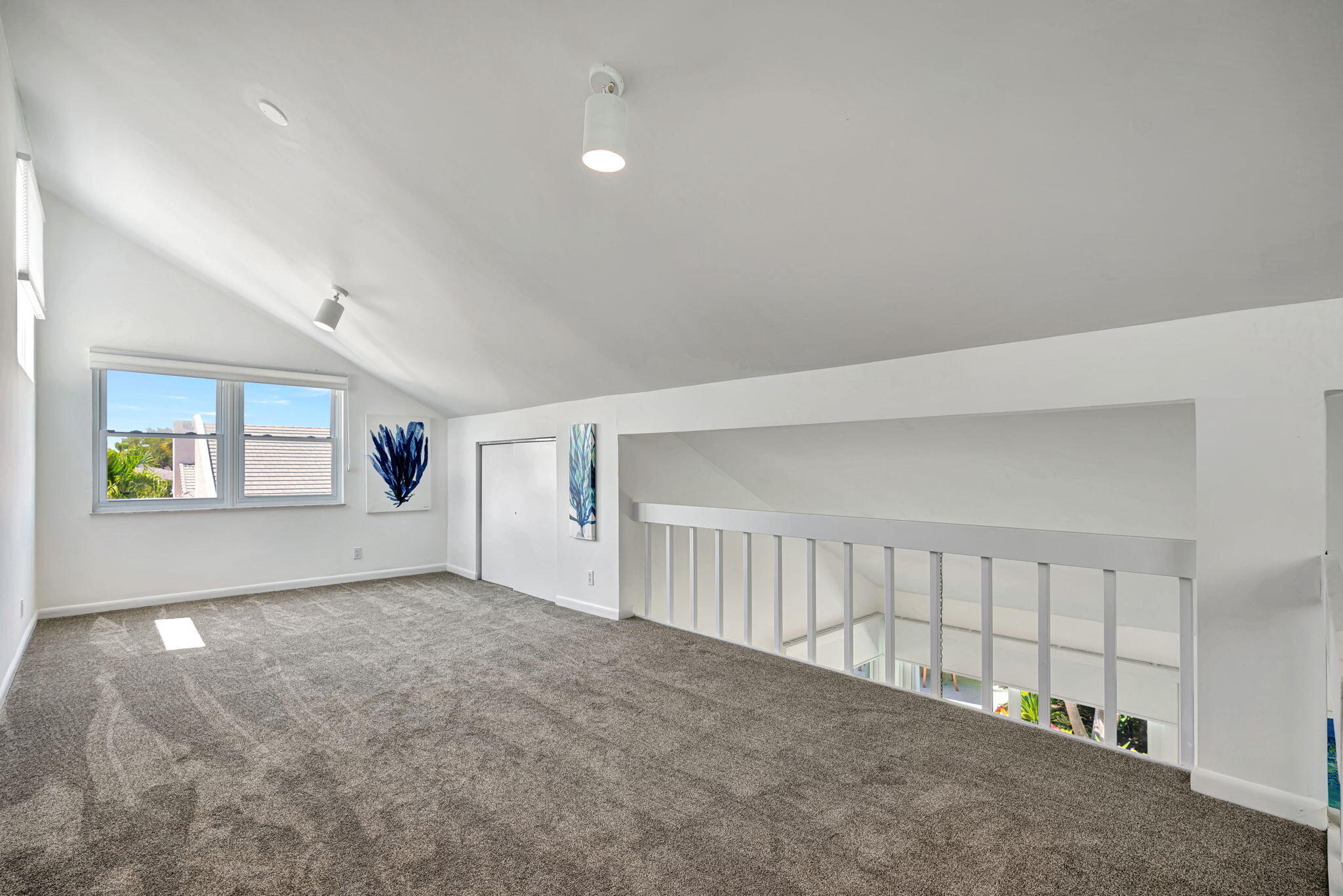 17057 Traverse Circle