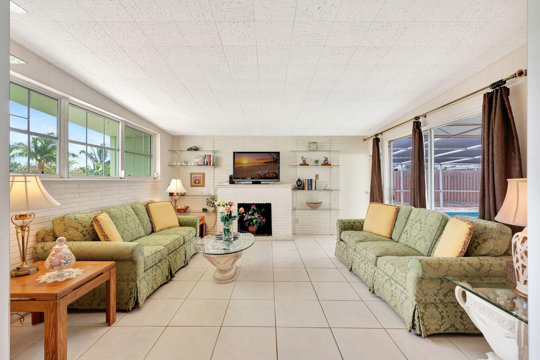 448 Gull Court