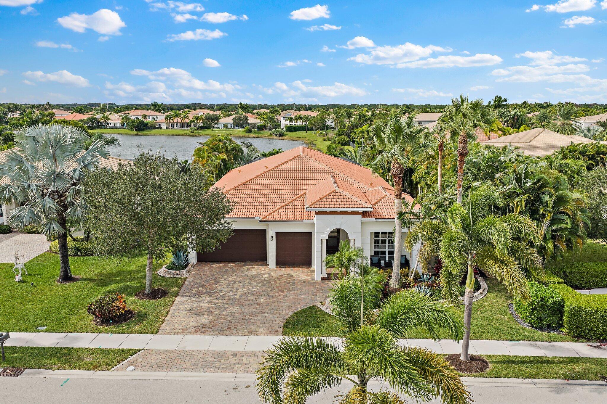 266 Rudder Cay Way