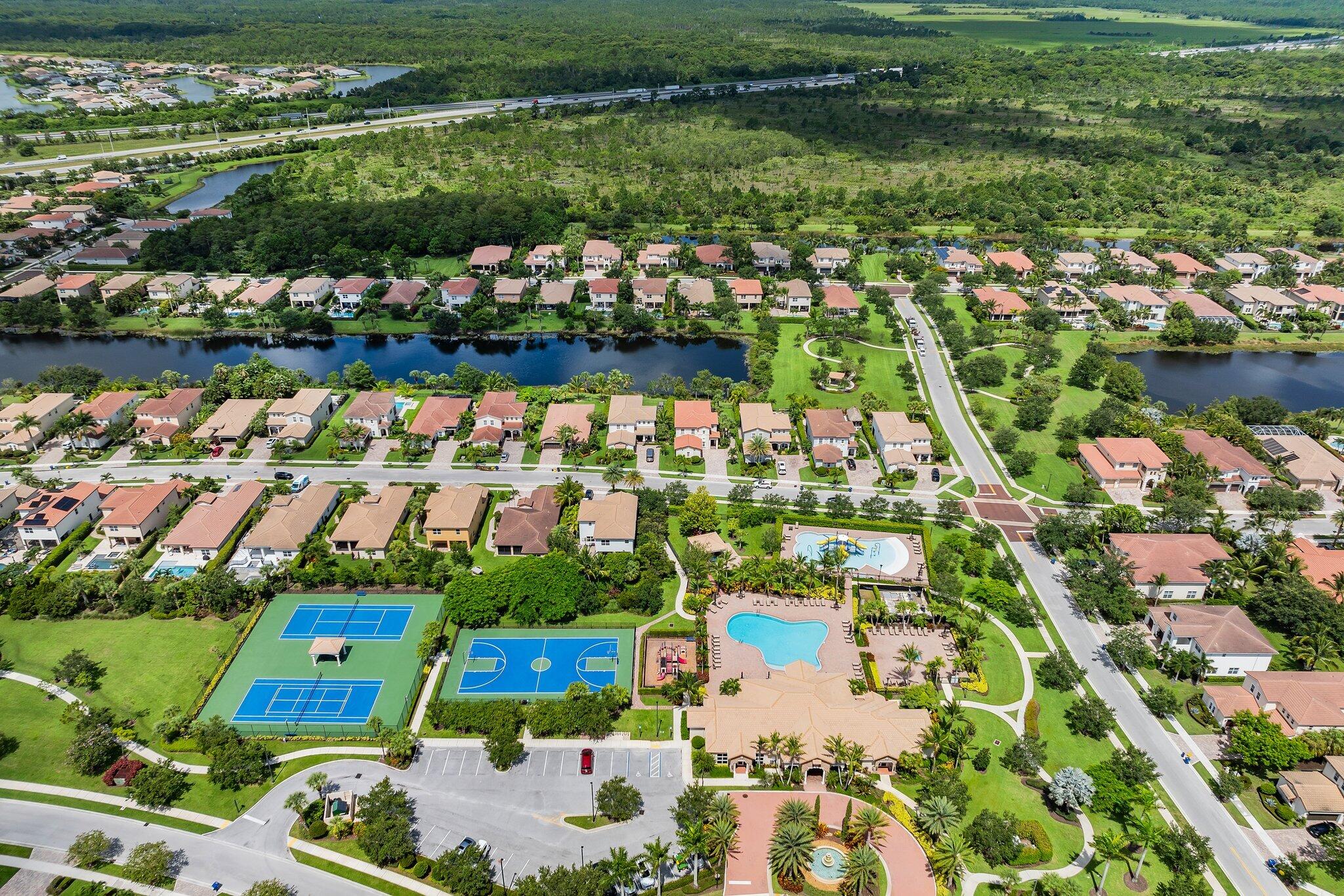 266 Rudder Cay Way