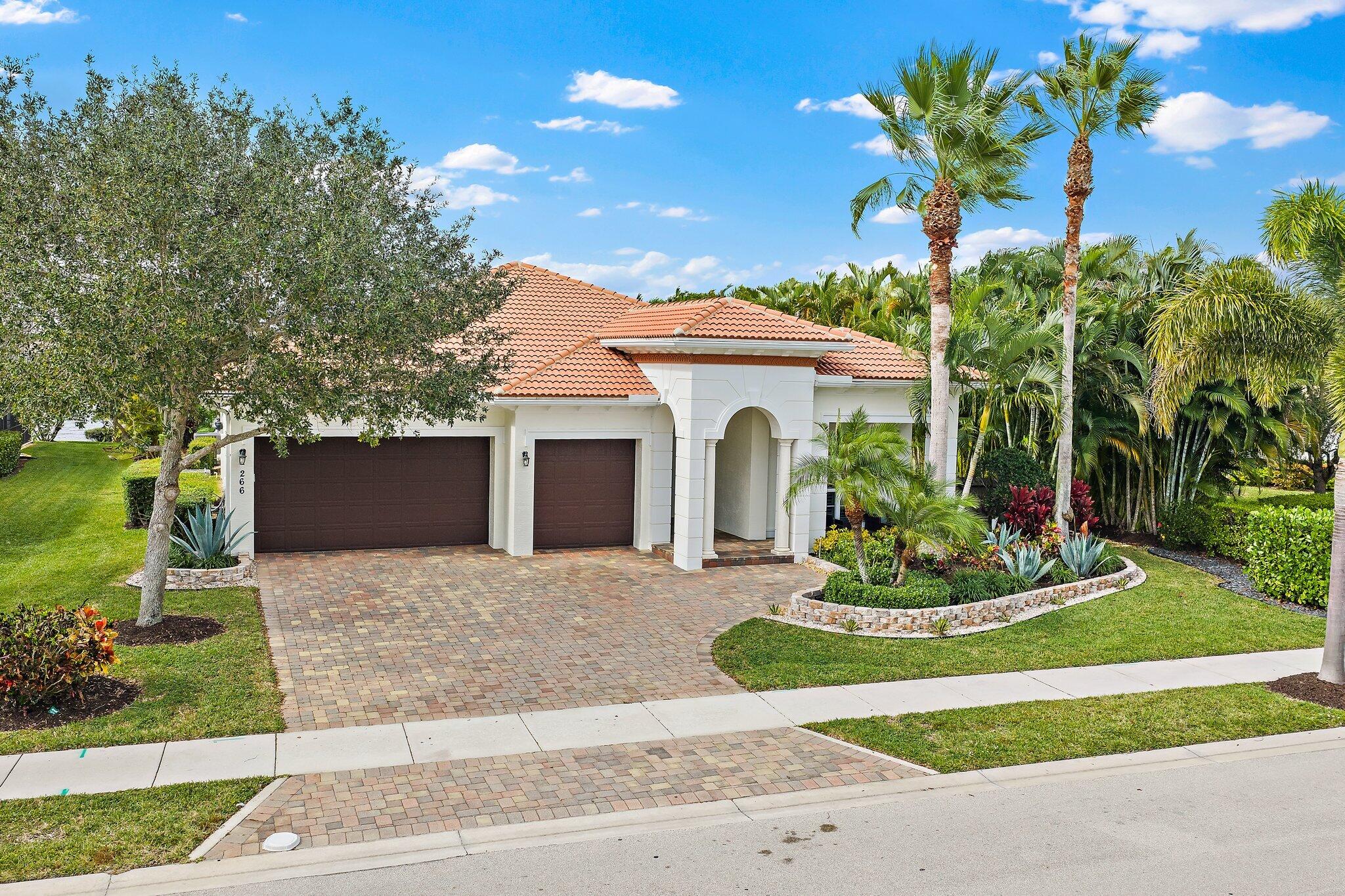 266 Rudder Cay Way
