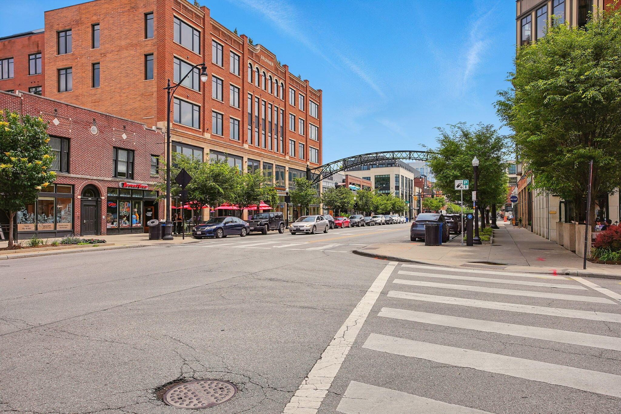 956 N High Street, Unit 2W